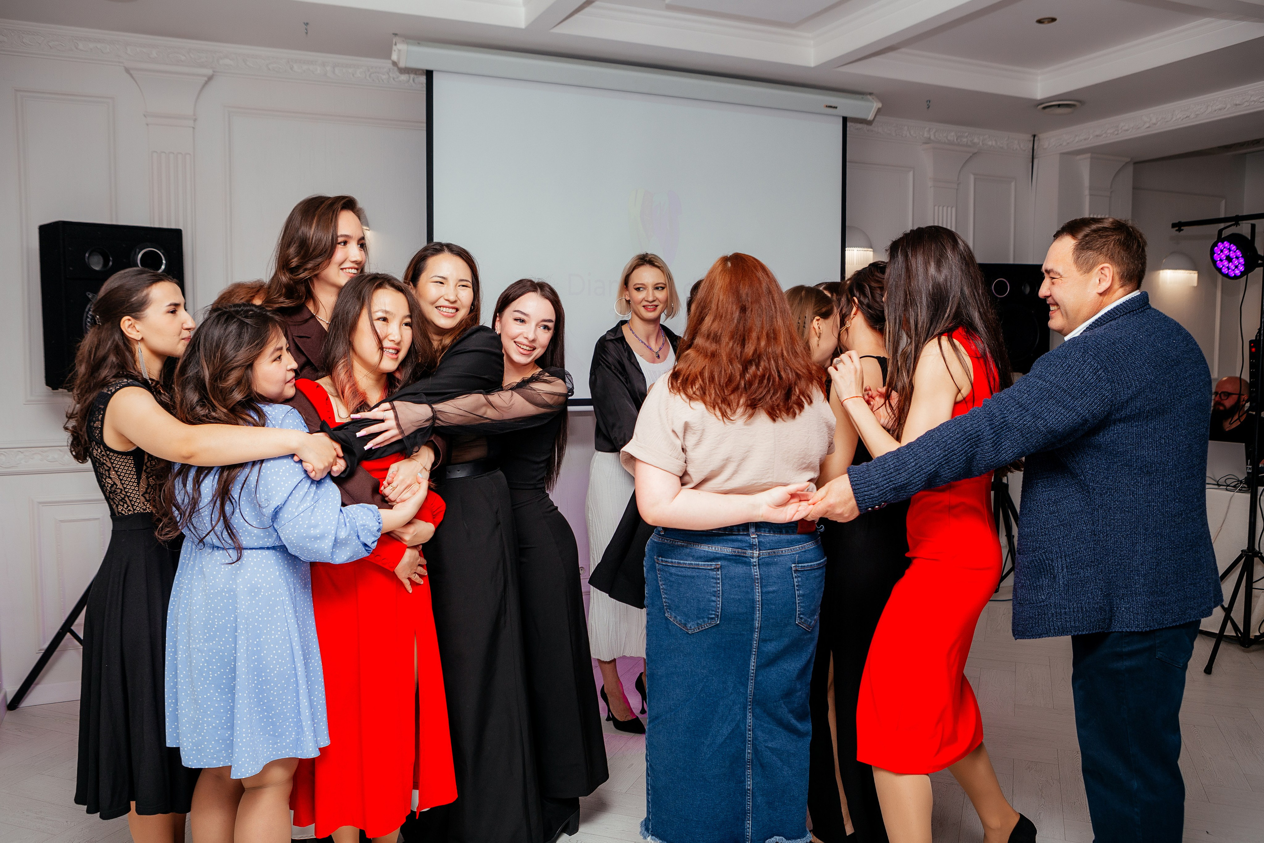 Юбилей стоматологии. Контент фотограф, съемка для маркетплейсов, фуд съемка и репортажи в Новосибирске Ралия Галеева