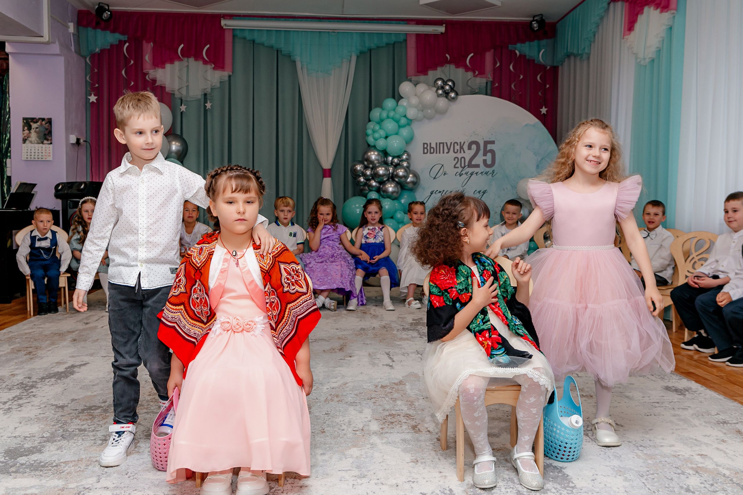 ВЫПУСКНОЙ ДЕТСКИЙ САД. Контент фотограф, съемка для маркетплейсов, фуд съемка и репортажи в Новосибирске Ралия Галеева