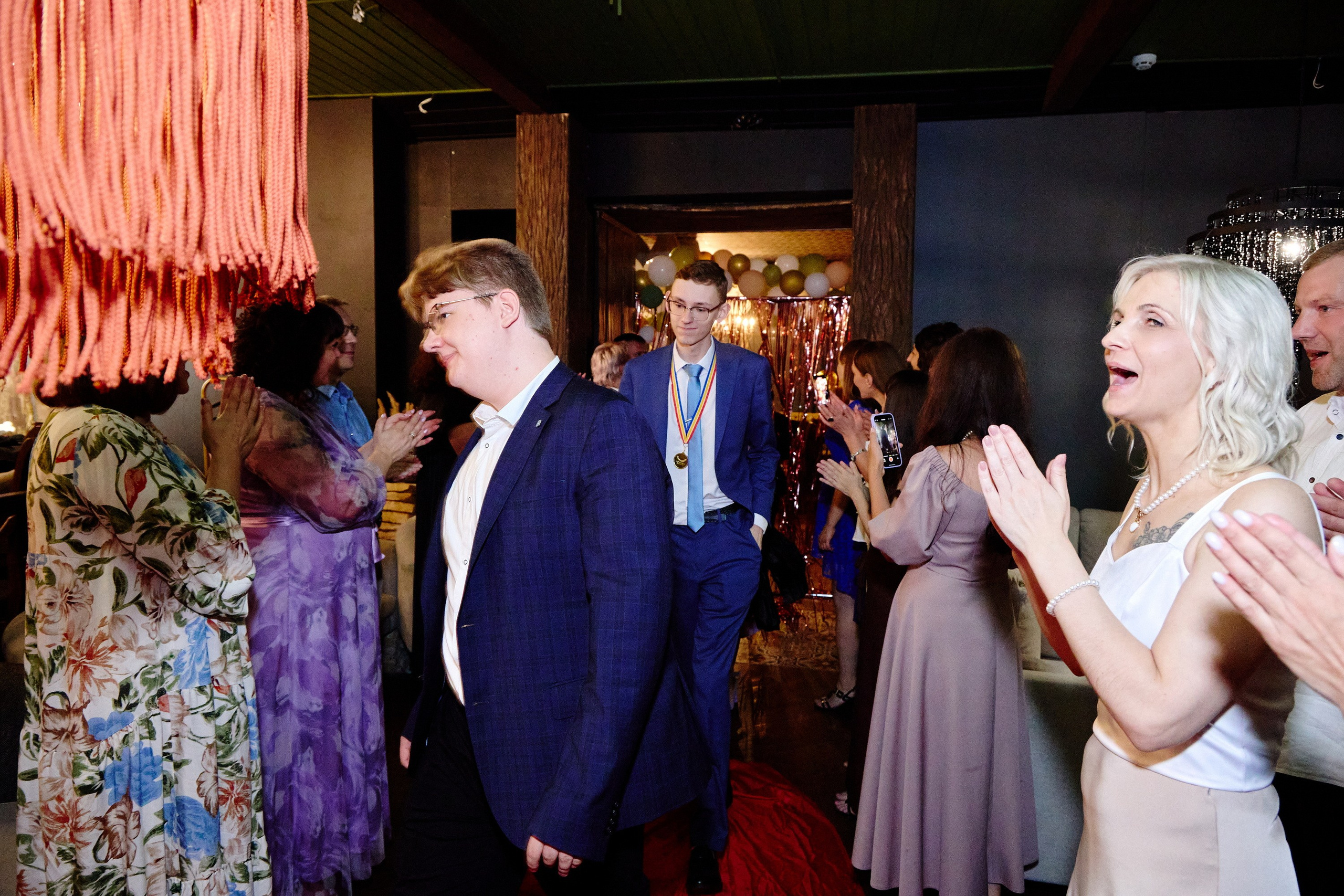 Выпускной 35 Сош. Фотограф Выпускные альбомы Таганрог Сергей Коробченко