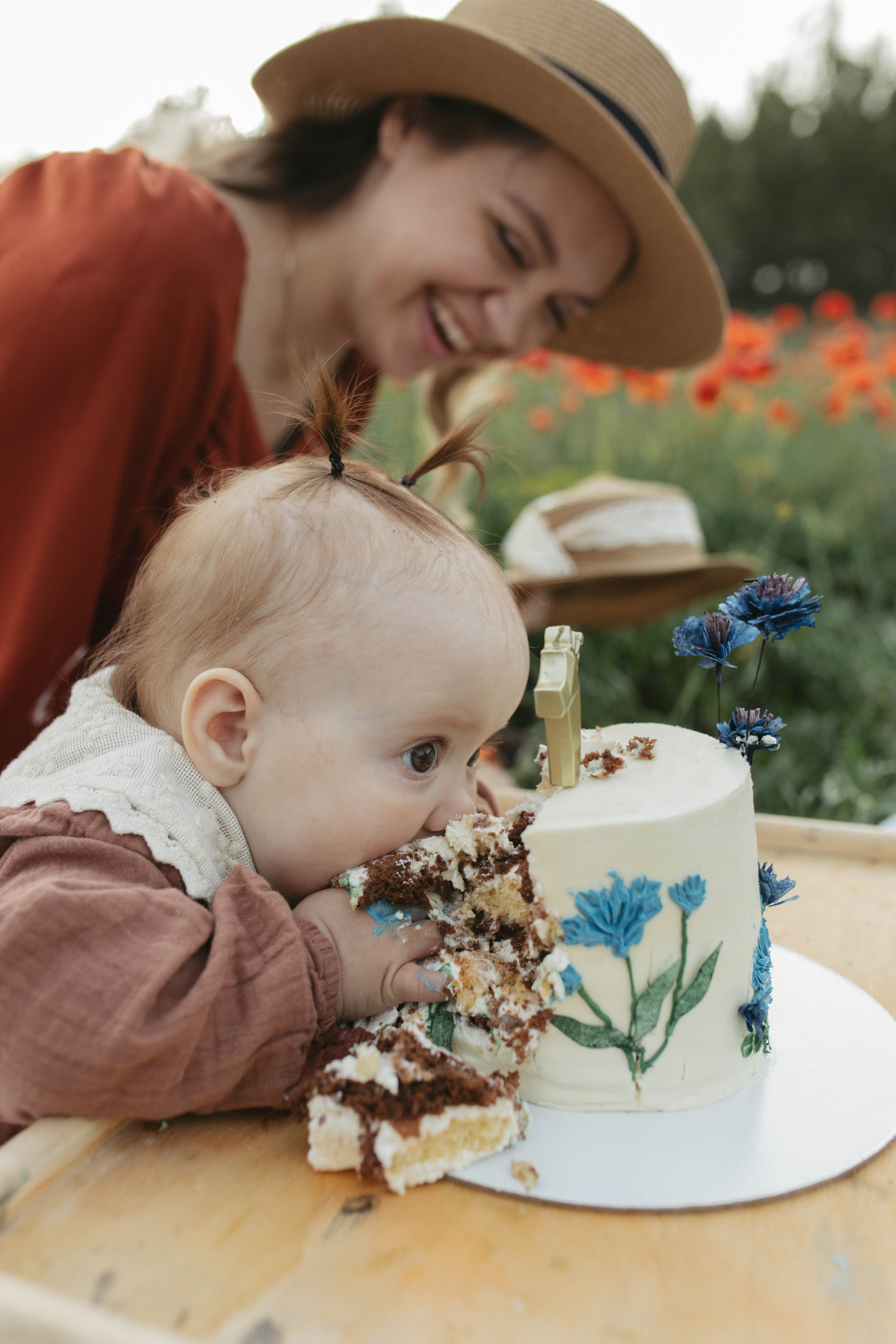 Годик на природе. Фотограф новорожденных и семей с детьми Севастополь