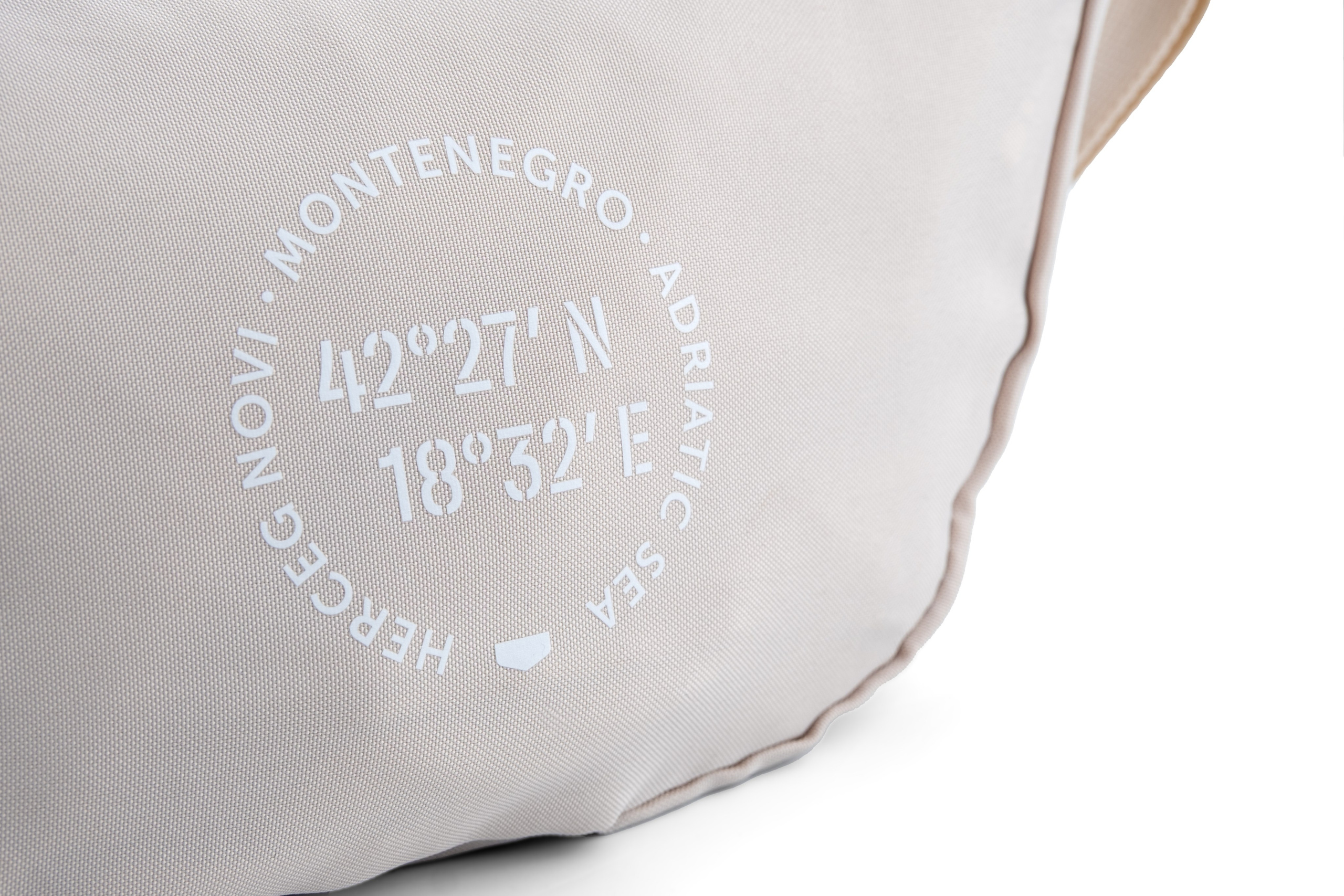 Montenegro Merch. Family and wedding photographer in Montenegro