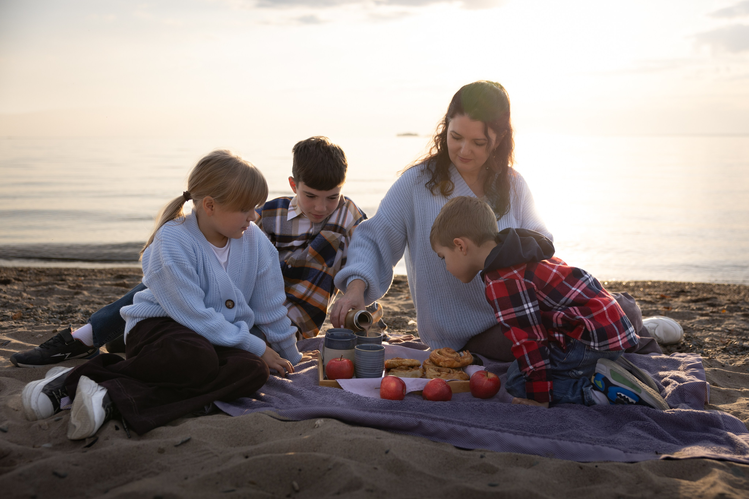 Евгения и детки. Фотограф Новосибирск, Академгородок — Айна