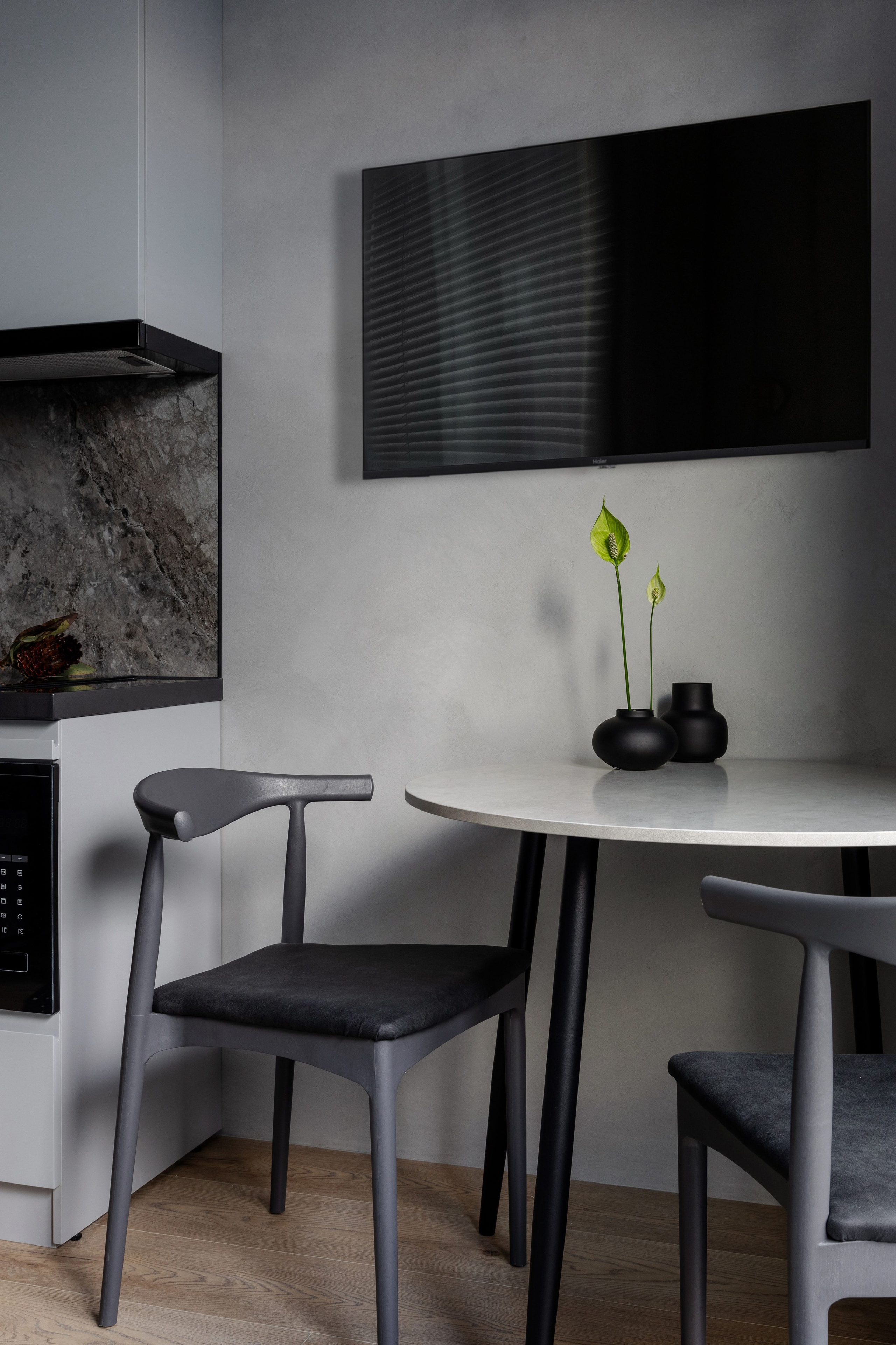 Дизайн проект Ксении Костарной @kostar_archidesign Публикация в журнале «HIHOME». Интерьерный фотограф в Сочи Владислав Нагин