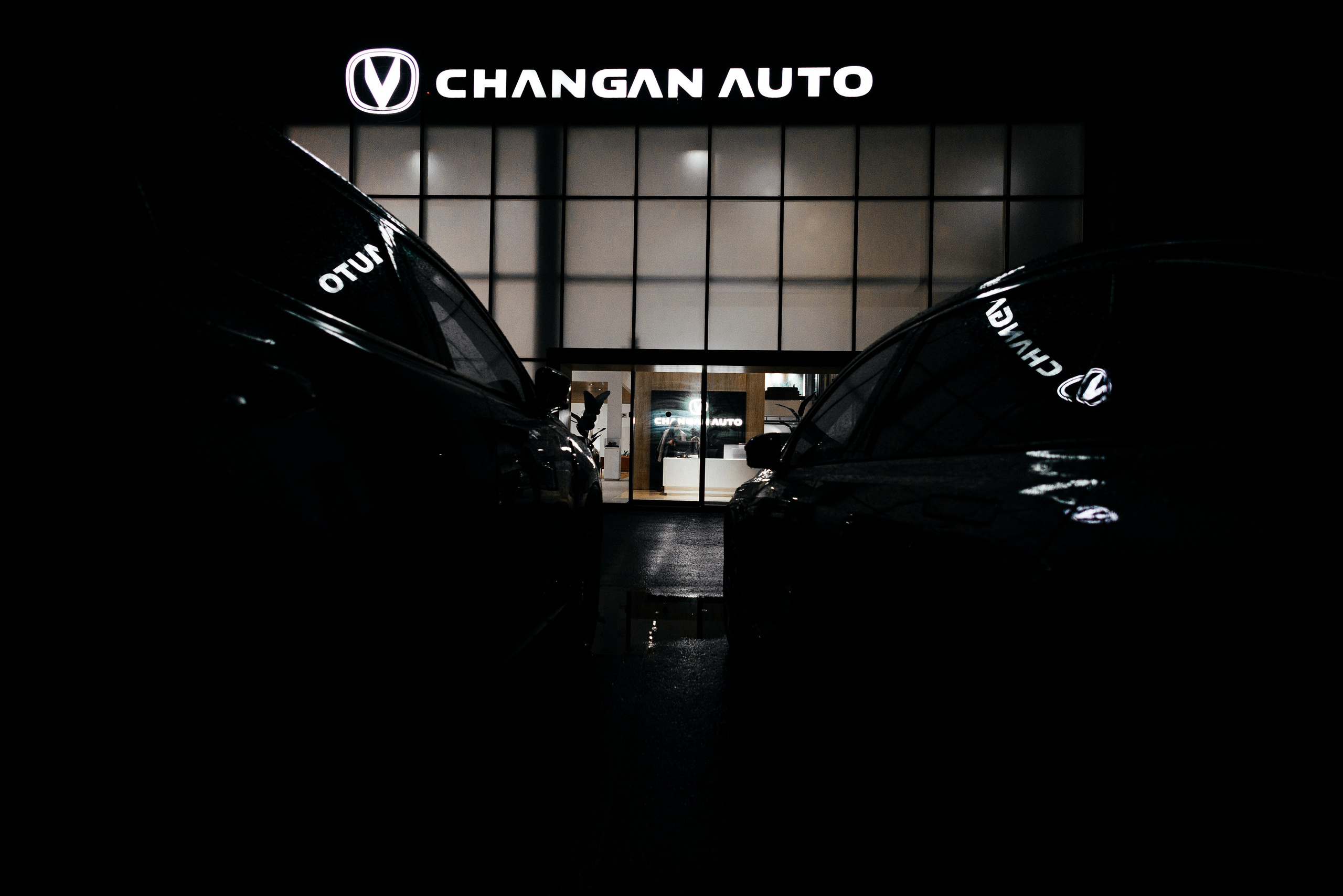 Автосалон OMODA \ Jaecoo \ Changan. Фотограф в Краснодаре Лагунов Владимир