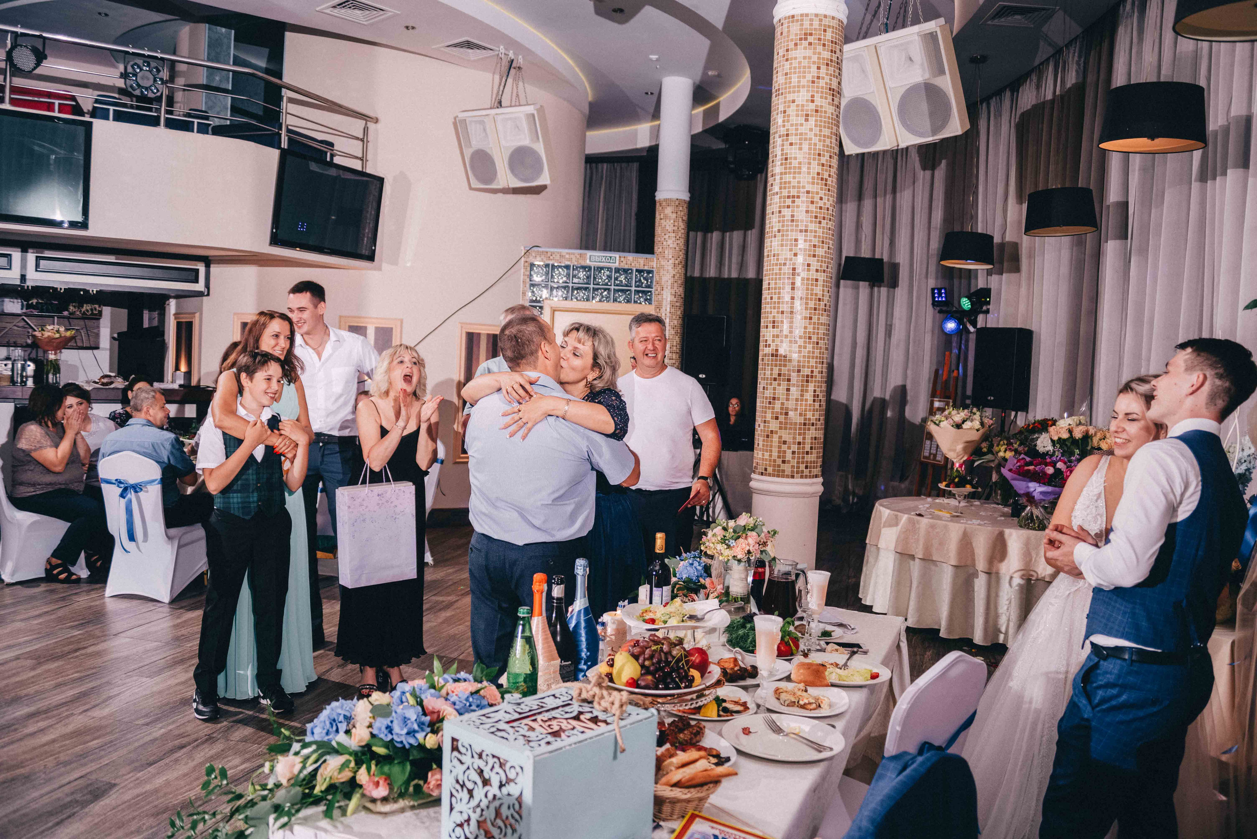 Каравай, очаг, горько — классическая русская свадьба. Фотограф и видеограф в Москве и Абу Даби Мария Кулагина