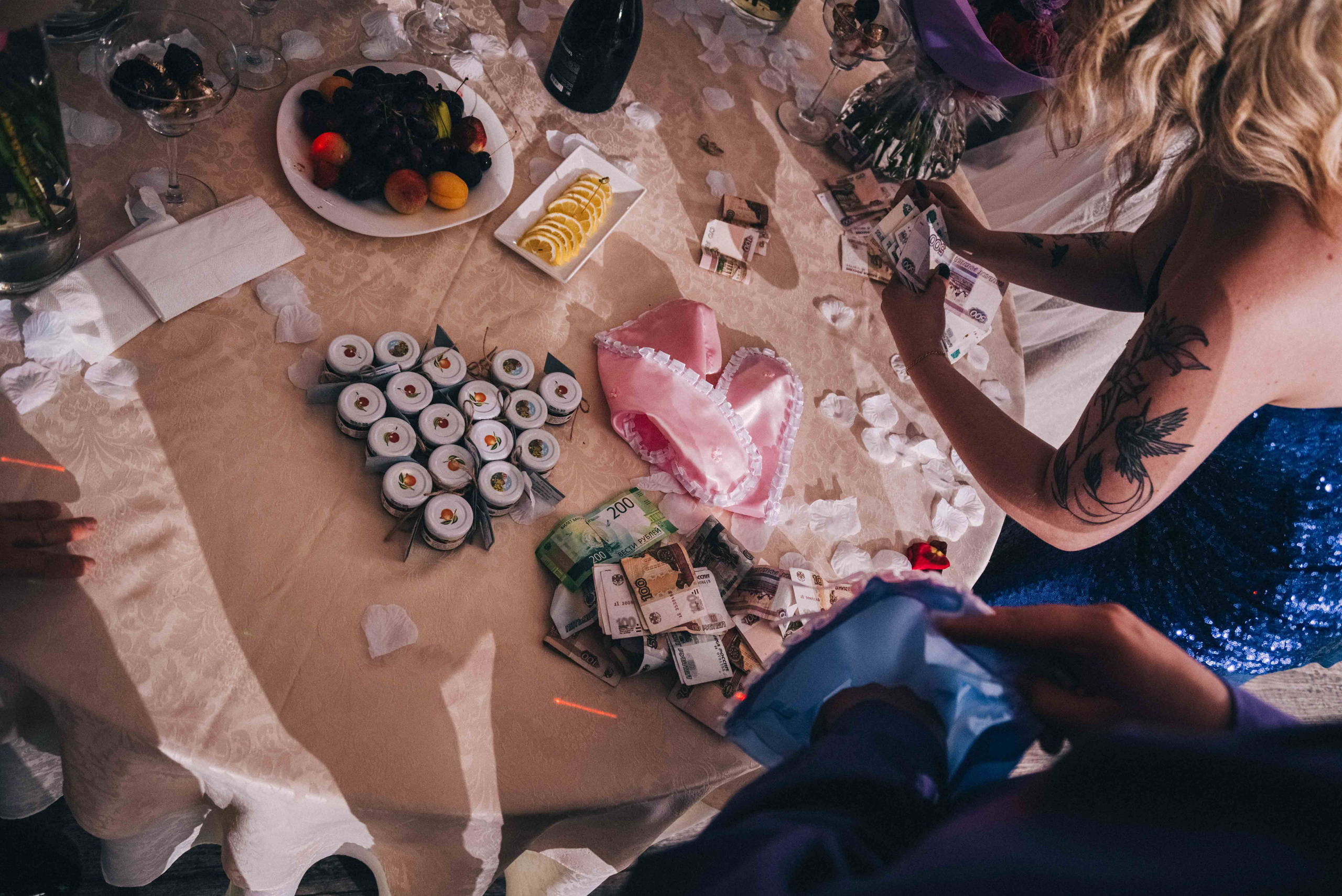 Каравай, очаг, горько — классическая русская свадьба. Фотограф и видеограф в Москве и Абу Даби Мария Кулагина