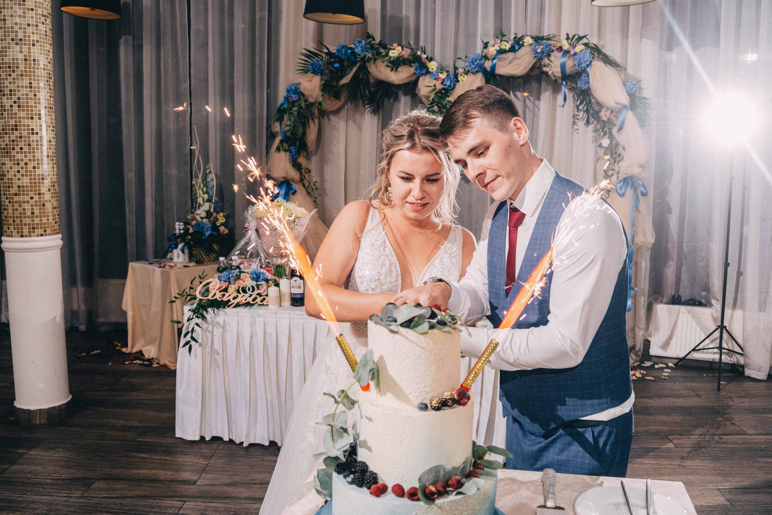 Каравай, очаг, горько — классическая русская свадьба. Фотограф и видеограф в Москве и Абу Даби Мария Кулагина