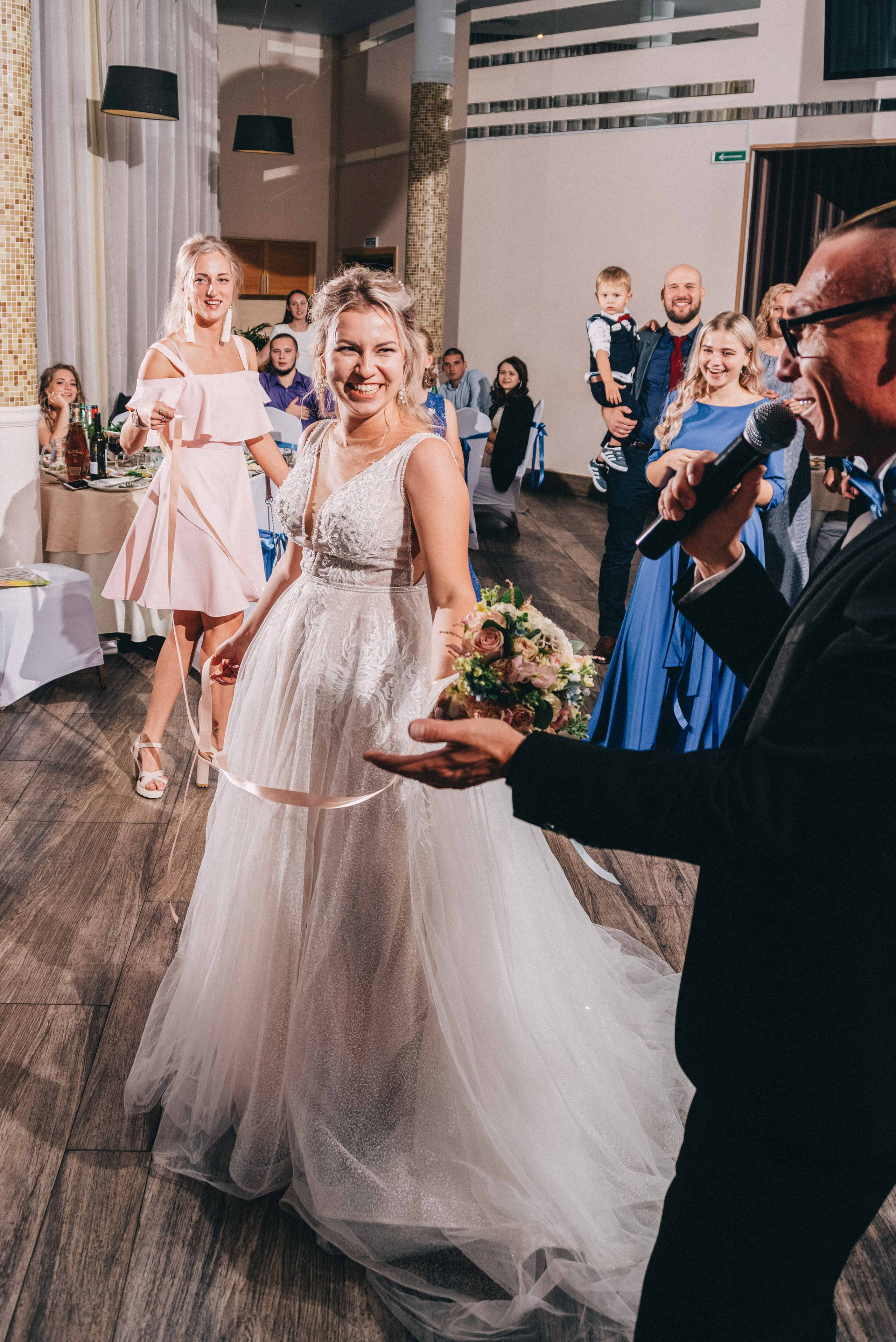 Каравай, очаг, горько — классическая русская свадьба. Фотограф и видеограф в Москве и Абу Даби Мария Кулагина