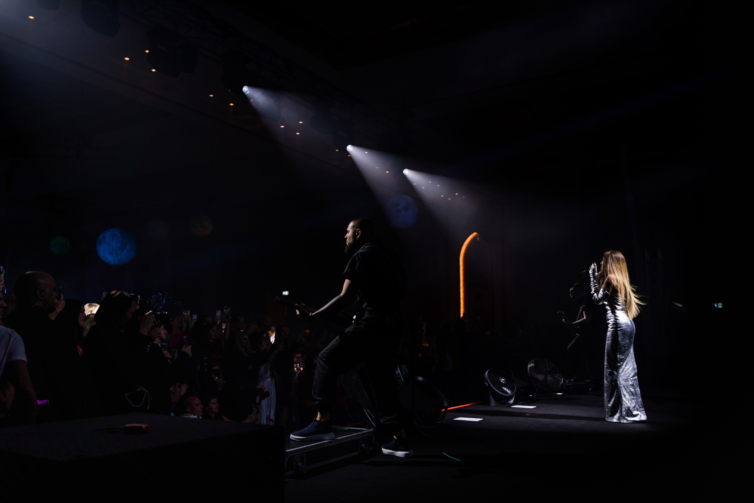 анна асти и jony , концерт в Дубае