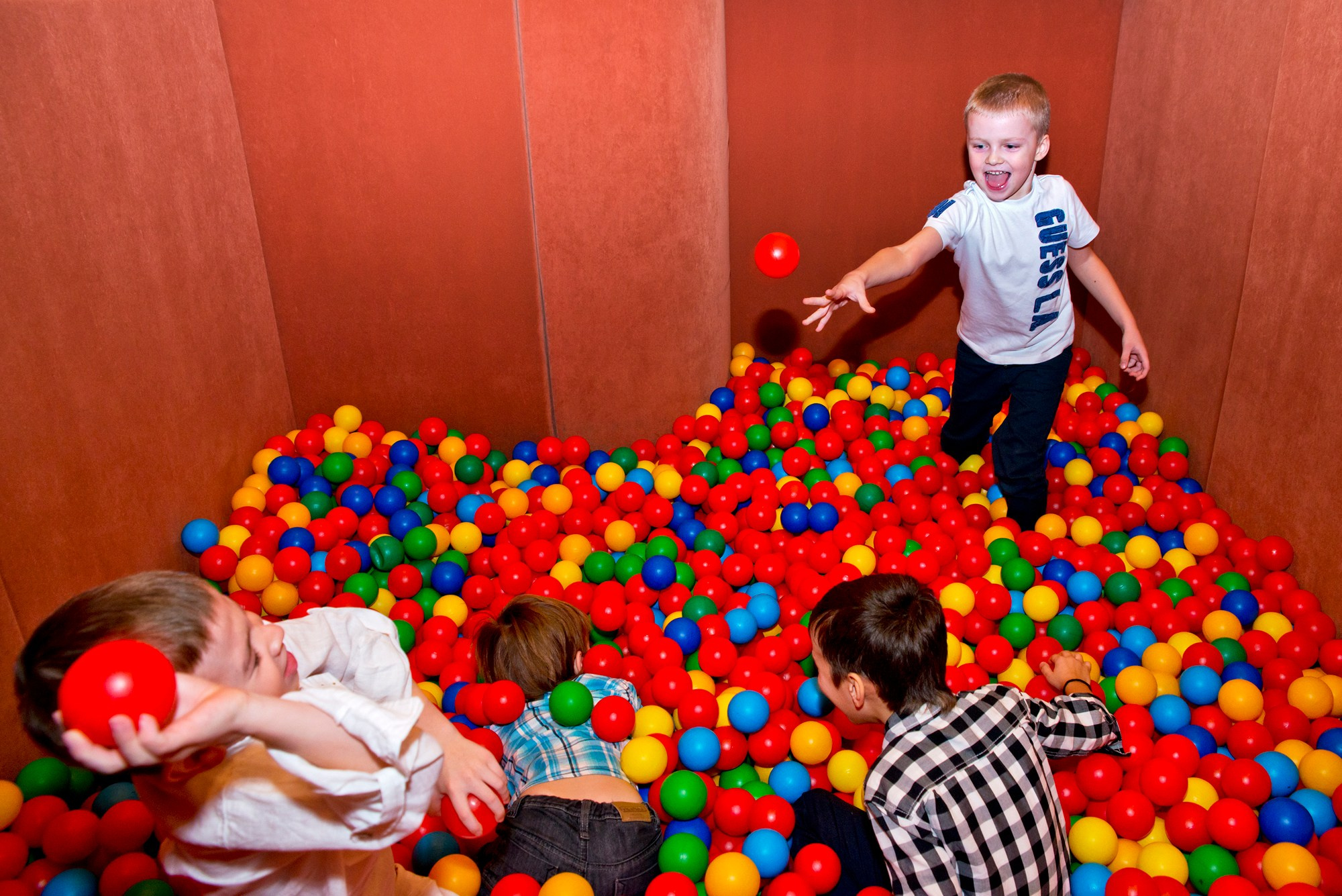 Детский праздник. Anzhina1.wfolio.pro