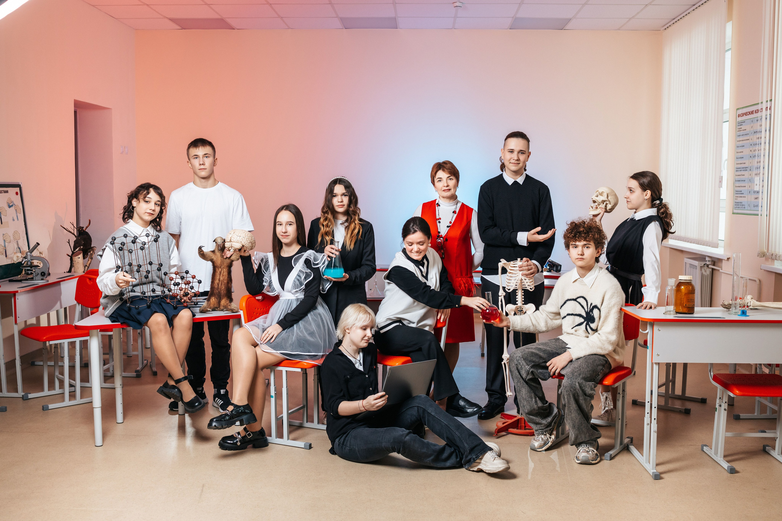 9 и 11 классы. Студия школьной фотографии в Твери. Выпускные альбомы в Твери