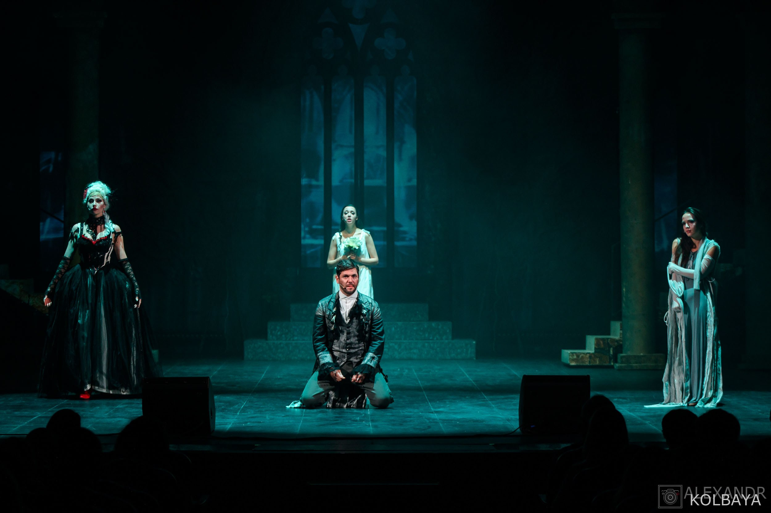 Опасные связи. Концертный и театральный репортажный фотограф в Москве Александр Колбая