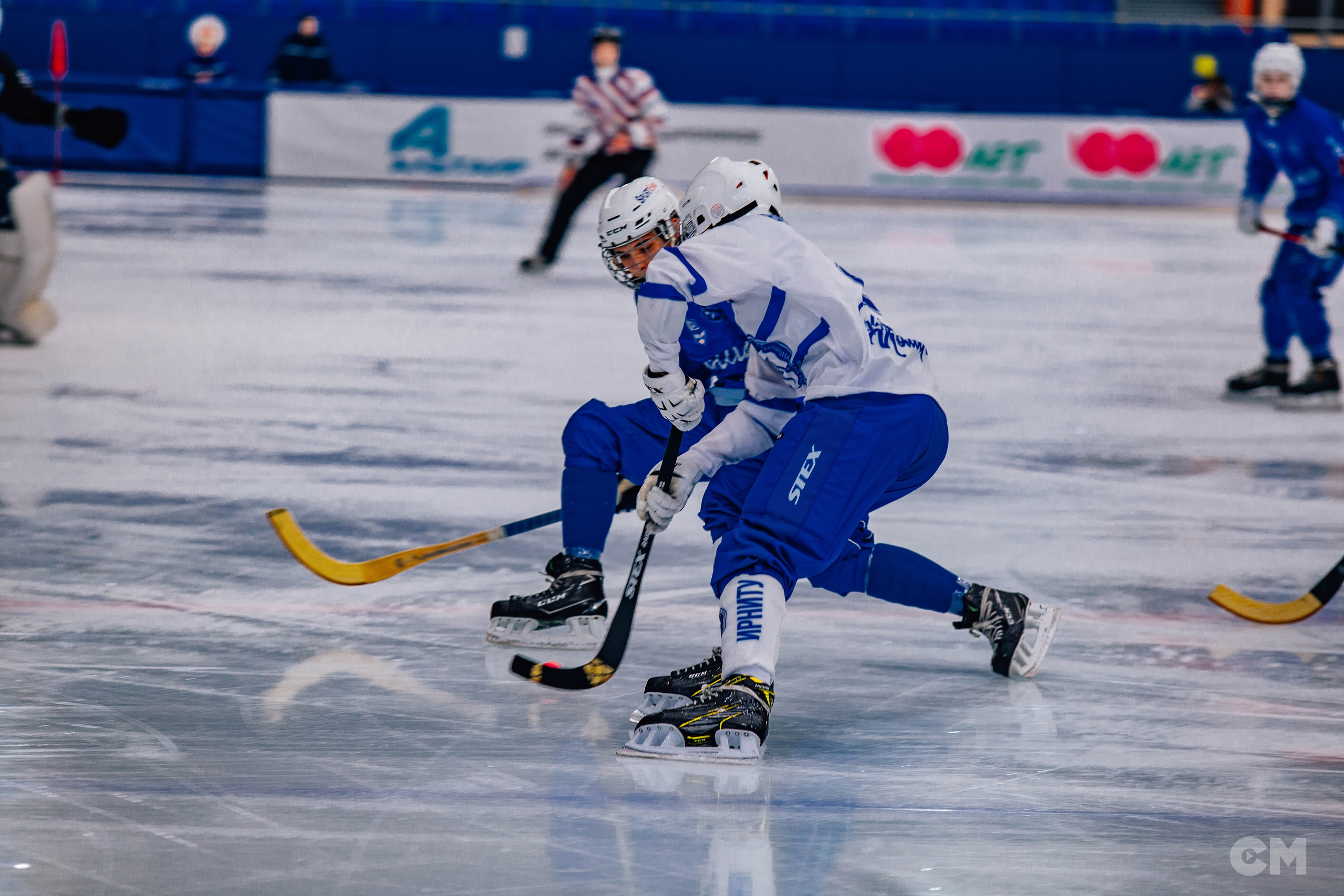 Чемпионат Студенческой спортивной лиги. Ковалёв хоккея с мячом. Репортажный фотограф в Иркутске — Ярослав Ковалёв