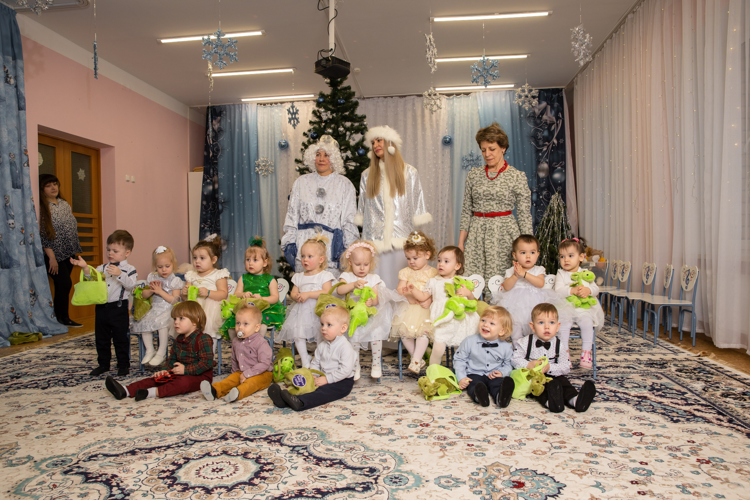 Новогодний утренник Успех. Фотограф в Железнодорожном и Балашихе