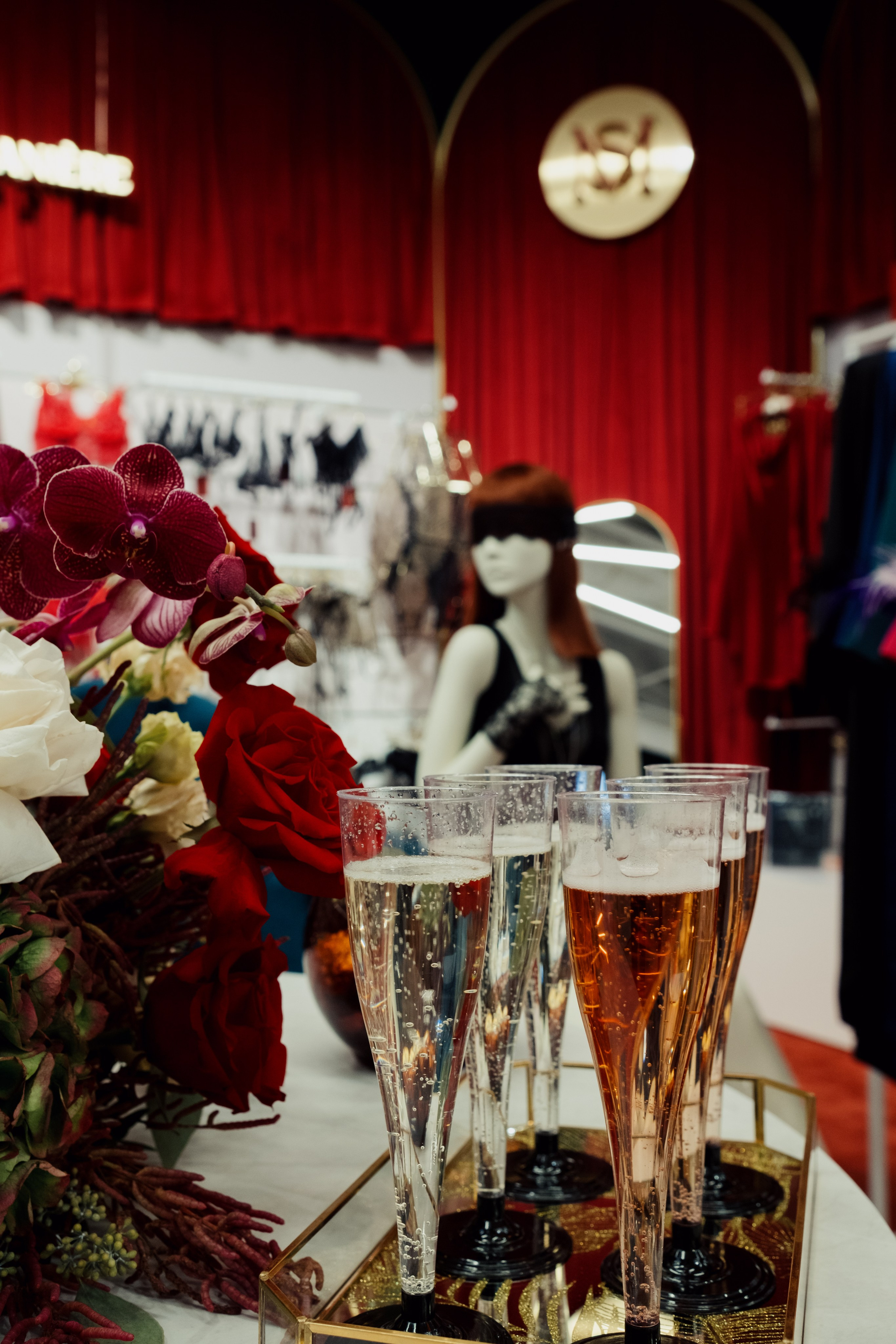 SCANDALE MANIERE. Репортажный и портретный фотограф в Москве Илья Спиридонов