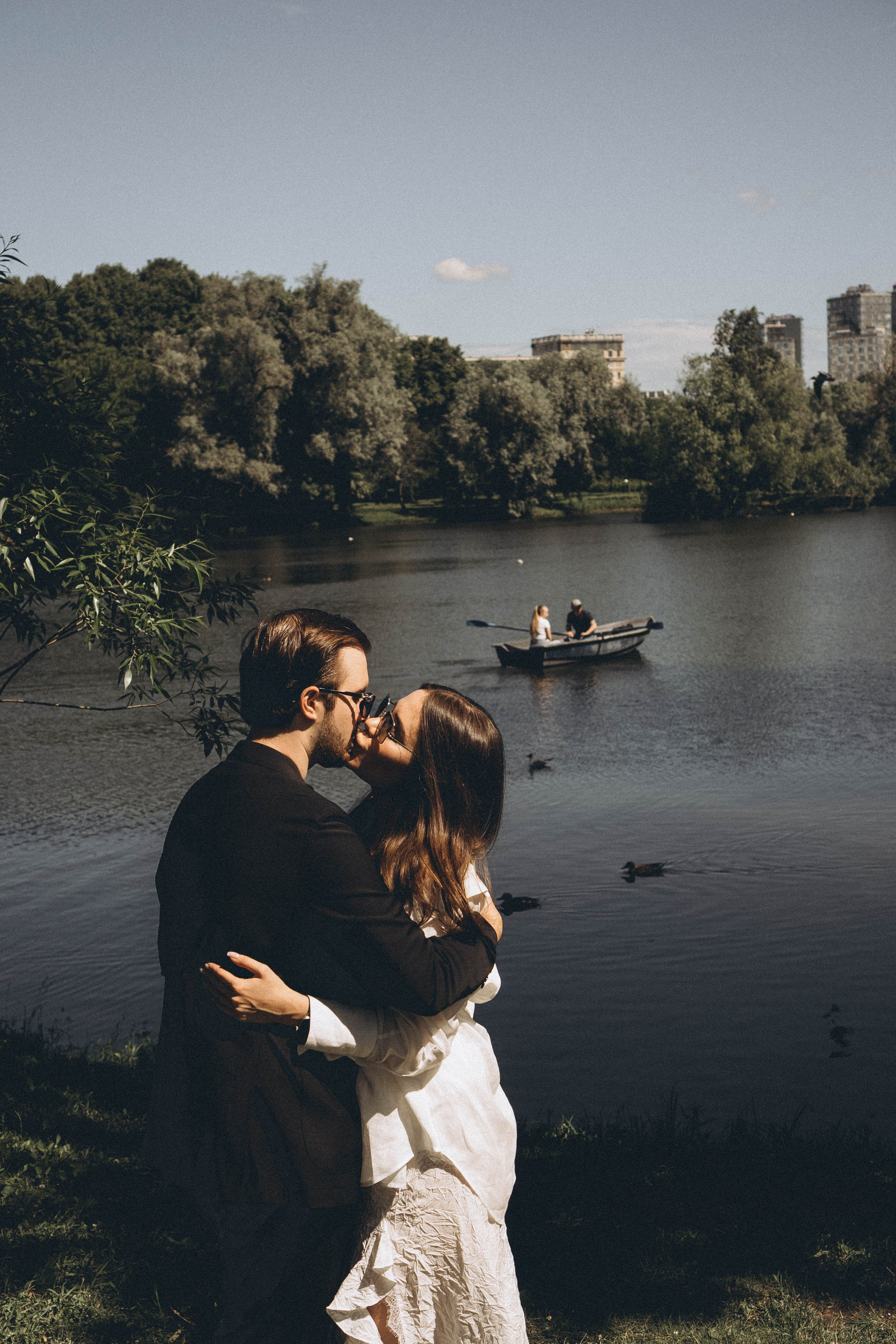 СВАДЕБНАЯ СЬЕМКА В ПАРКЕ ПОБЕДЫ И ПРОГУЛКА ПО МОСКОВСКОМУ ПРОСПЕКТУ. Профессиональный фотограф, Санкт-Петербург — Виктория Богомолова