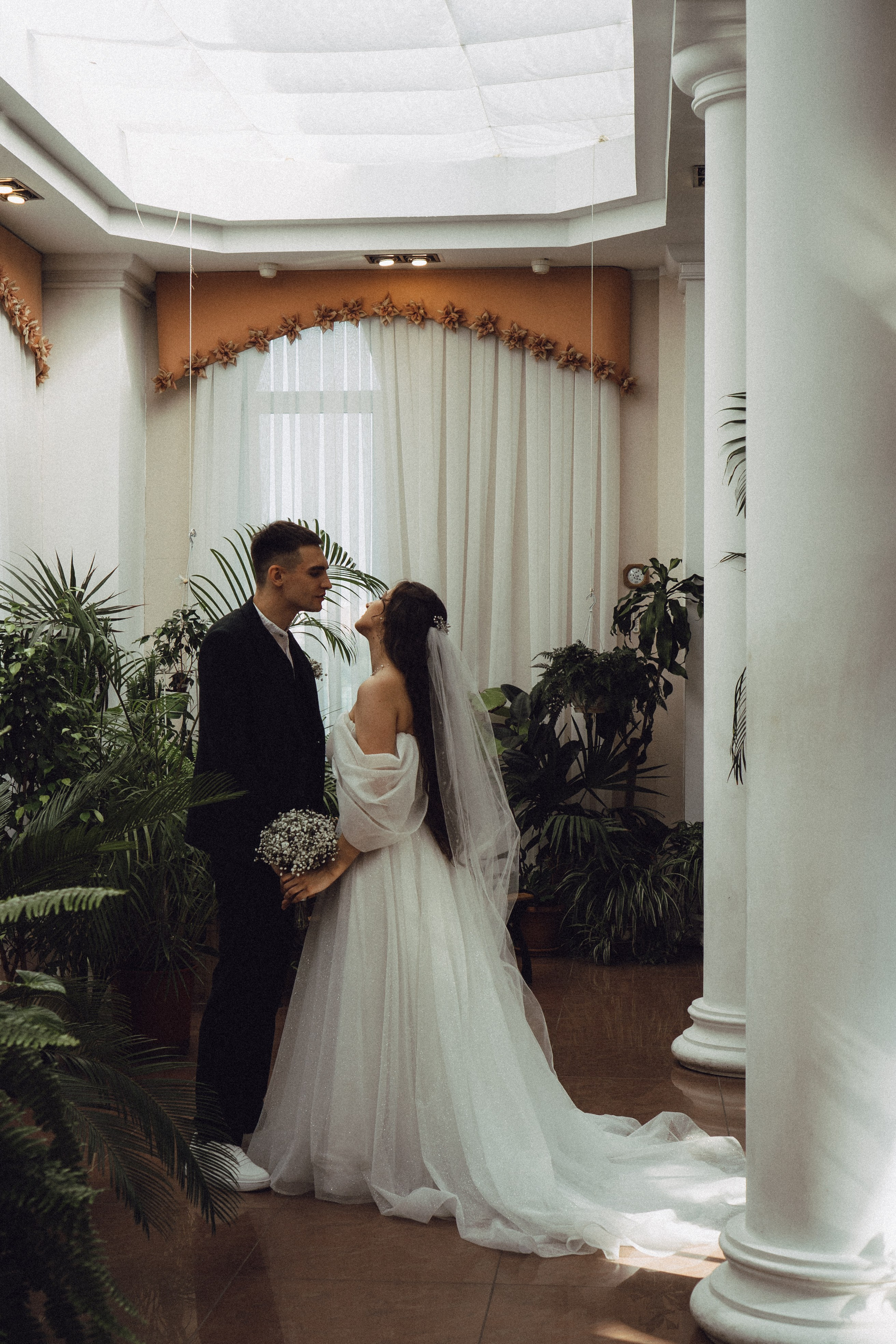 СВАДЕБНАЯ СЬЕМК В ПАРКЕ 300-ЛЕТИЯ. Профессиональный фотограф, Санкт-Петербург — Виктория Богомолова