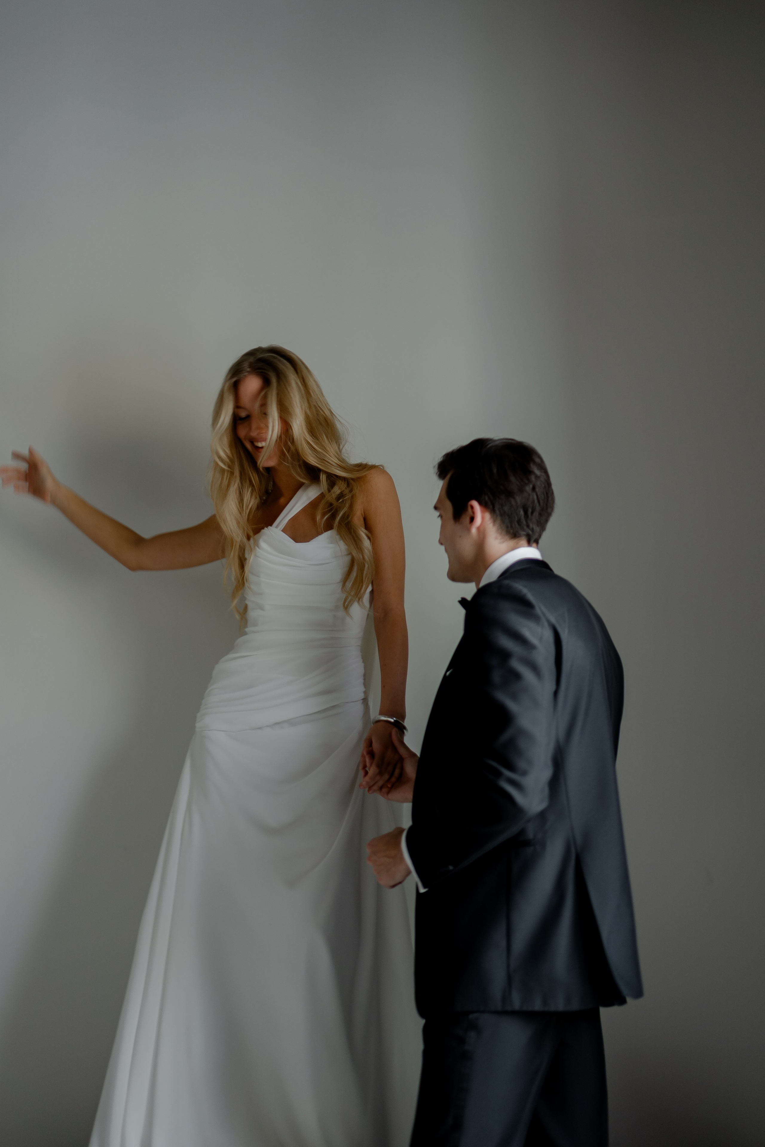 ЭЛЕГАНТНАЯ СВАДБЕНАЯ СЬЕМКА ЖЕНИХА И НЕВЕСТЫ В ДОРОГОМ ОТЕЛЕ САНКТ-ПЕТЕРБУРГА. Профессиональный фотограф, Санкт-Петербург — Виктория Богомолова