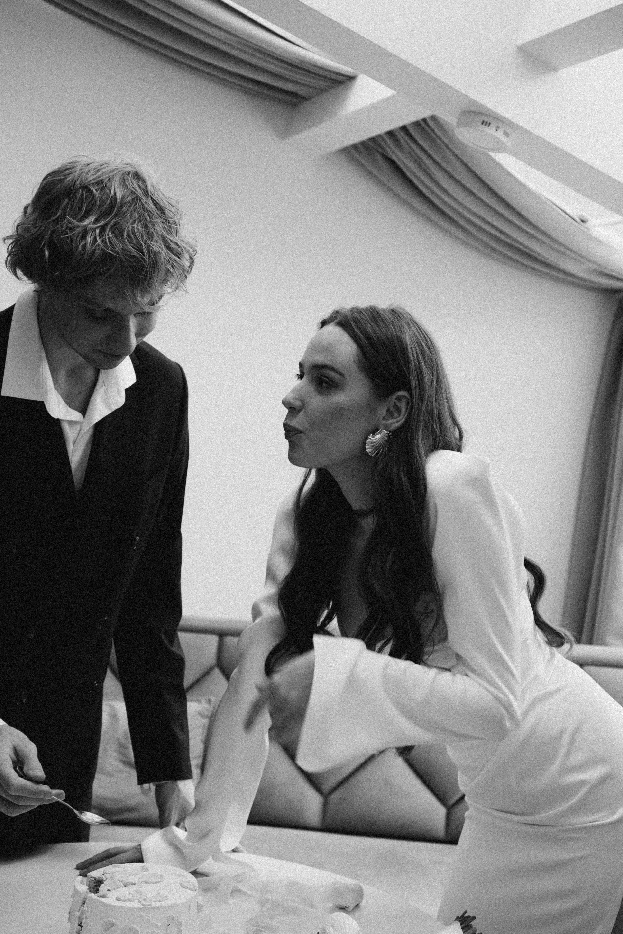 СВАДЕБНАЯ СЬЕМКА В ОТЕЛЕ. СБОРЫ ЖЕНИХА И НЕВЕСТЫ И ТАКЖЕ ТОР И ПОДГОТОВКА К ПРОГУЛКЕ. Профессиональный фотограф, Санкт-Петербург — Виктория Богомолова