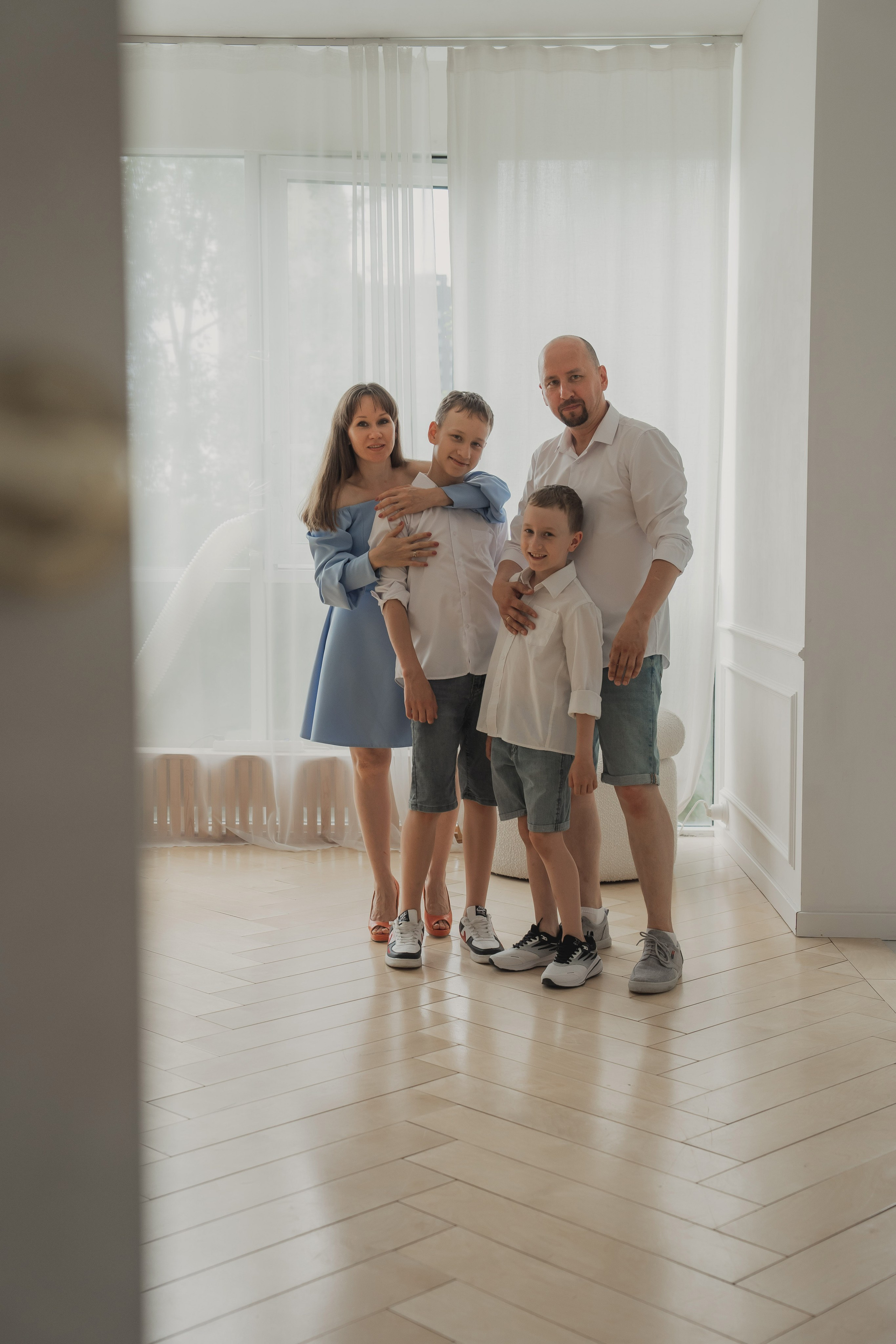 Семейная фотосессия в студии «Когда вместе». Семейный фотограф Екатеринбург Татьяна Девятых