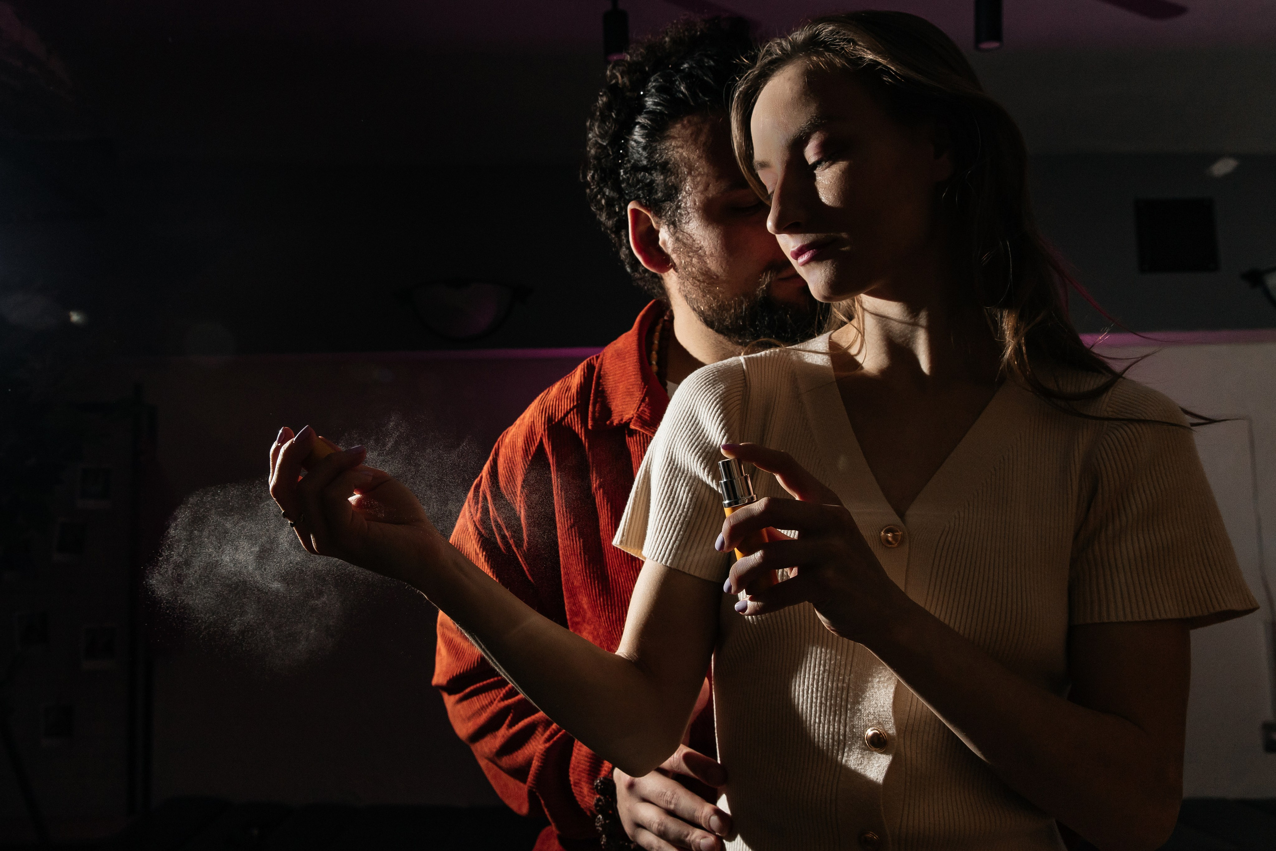 Парфюмерное свидание Султана и Василисы — ароматный роман с AROMALAGE