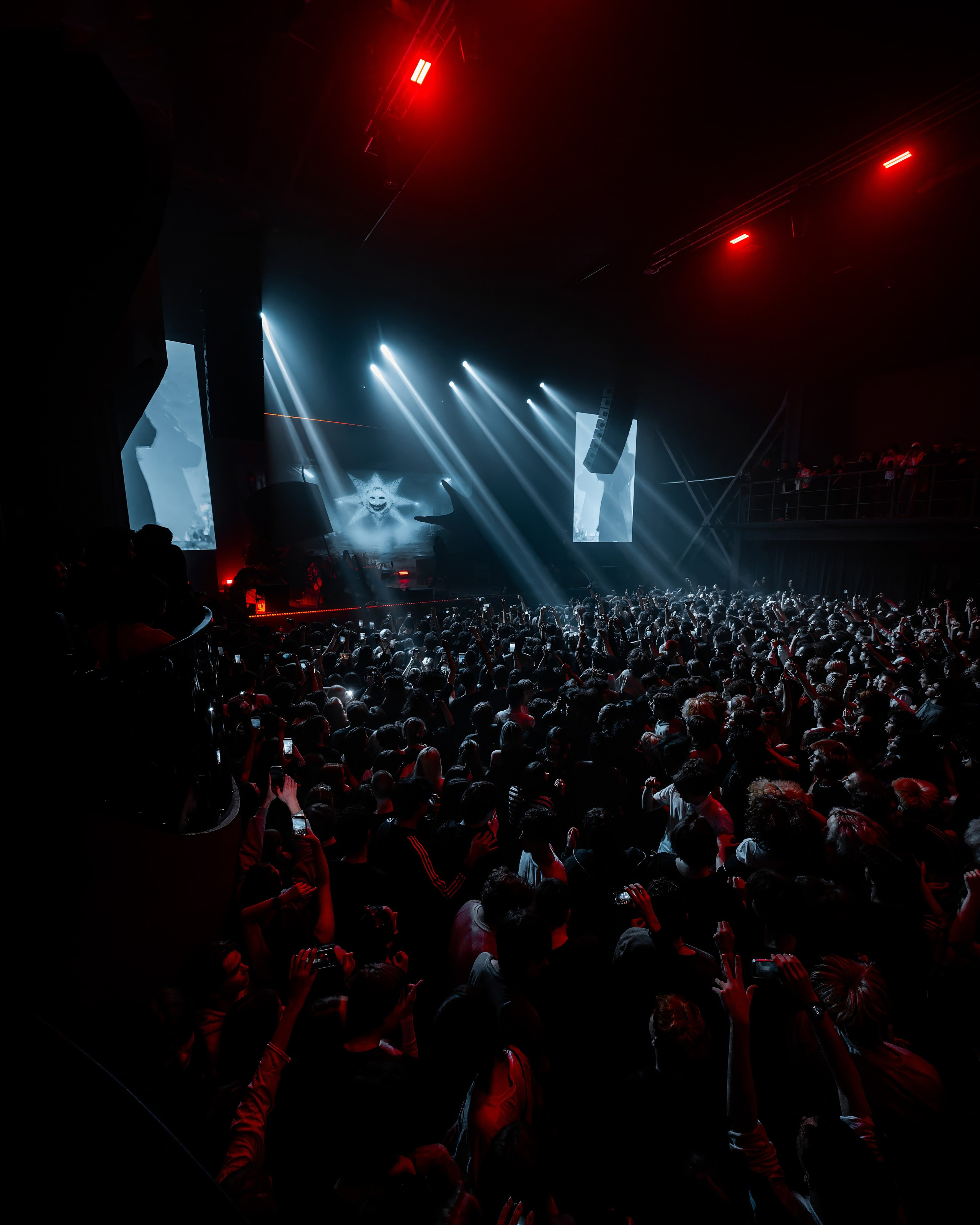 Тёмный принц в клубе TAU 22.03.2026. Репортажный фотограф и видеограф в Москве