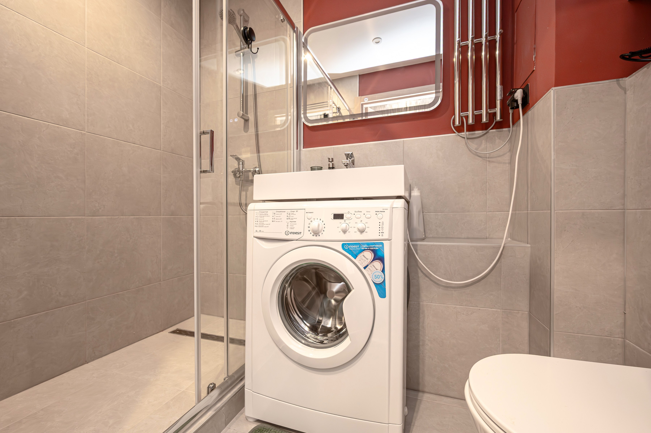 Номер под аренду в Glorax. Интерьерный фотограф. Фото- видеосъемка недвижимости Санкт-Петербург