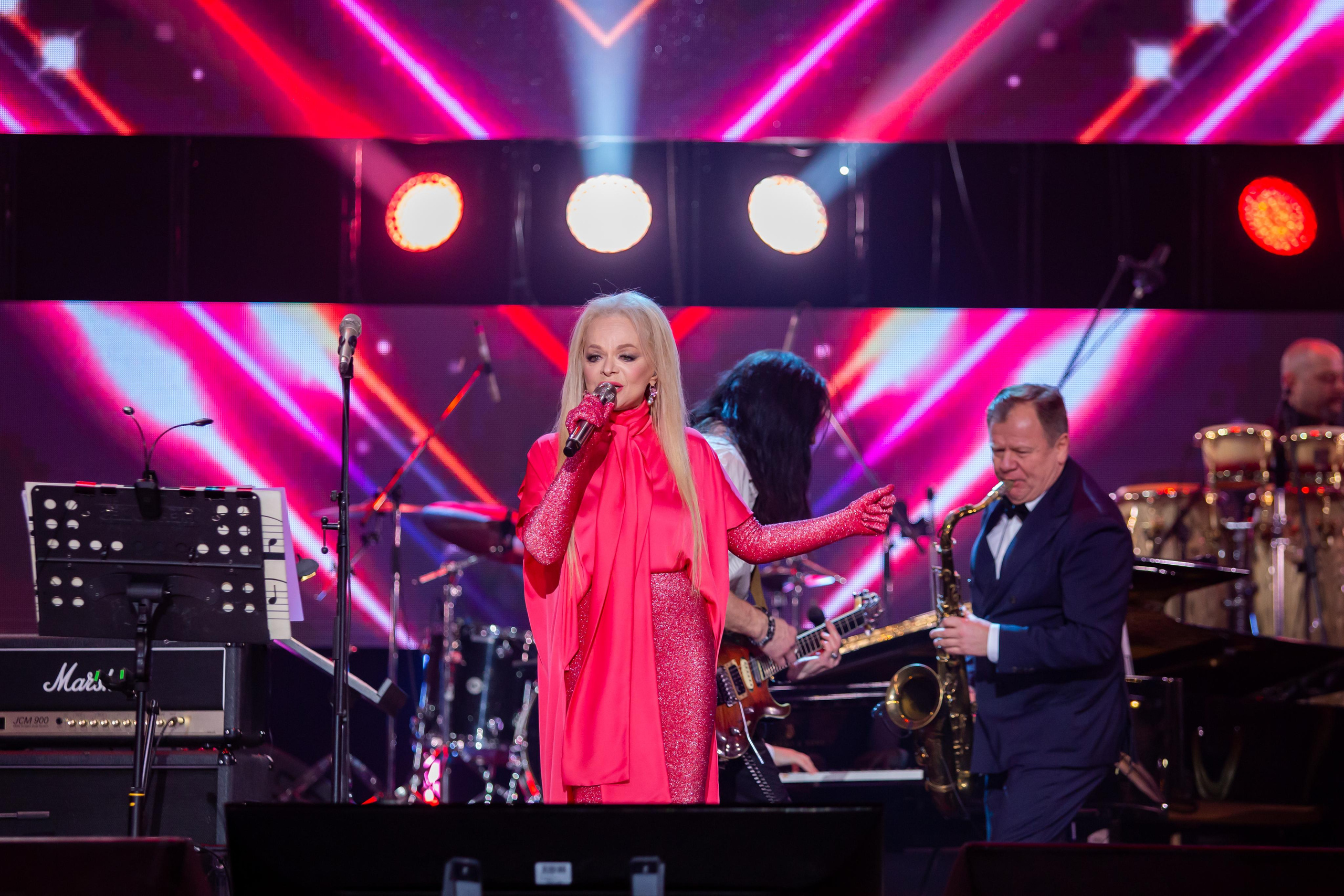 ЛАРИСА ДОЛИНА. Фотограф Сонкина Татьяна