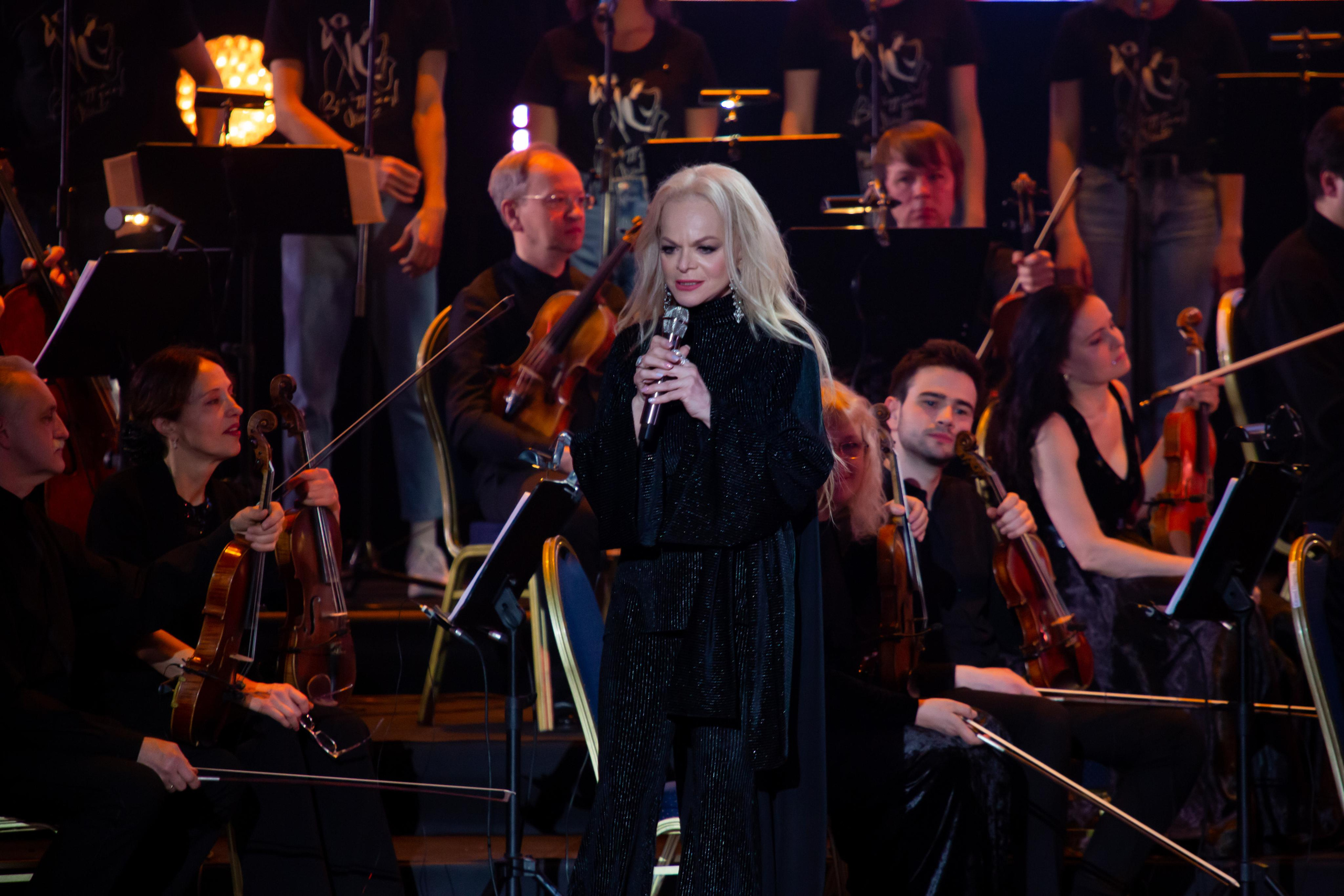 ЛАРИСА ДОЛИНА. Фотограф Сонкина Татьяна