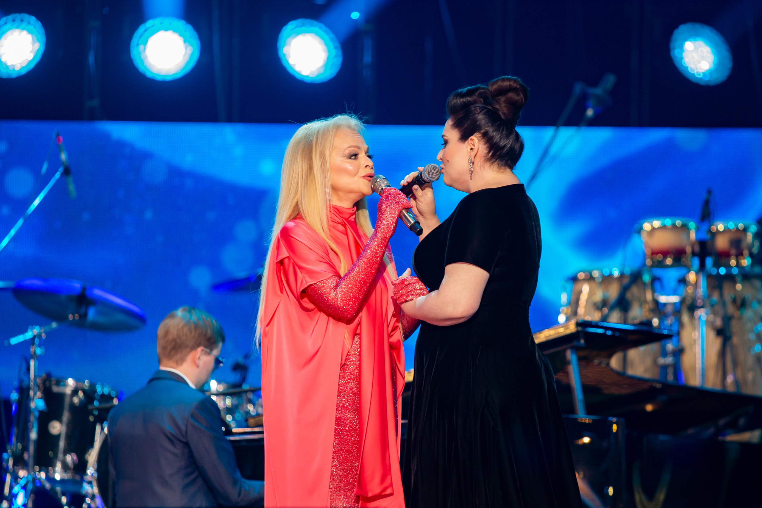 ЛАРИСА ДОЛИНА. Фотограф Сонкина Татьяна