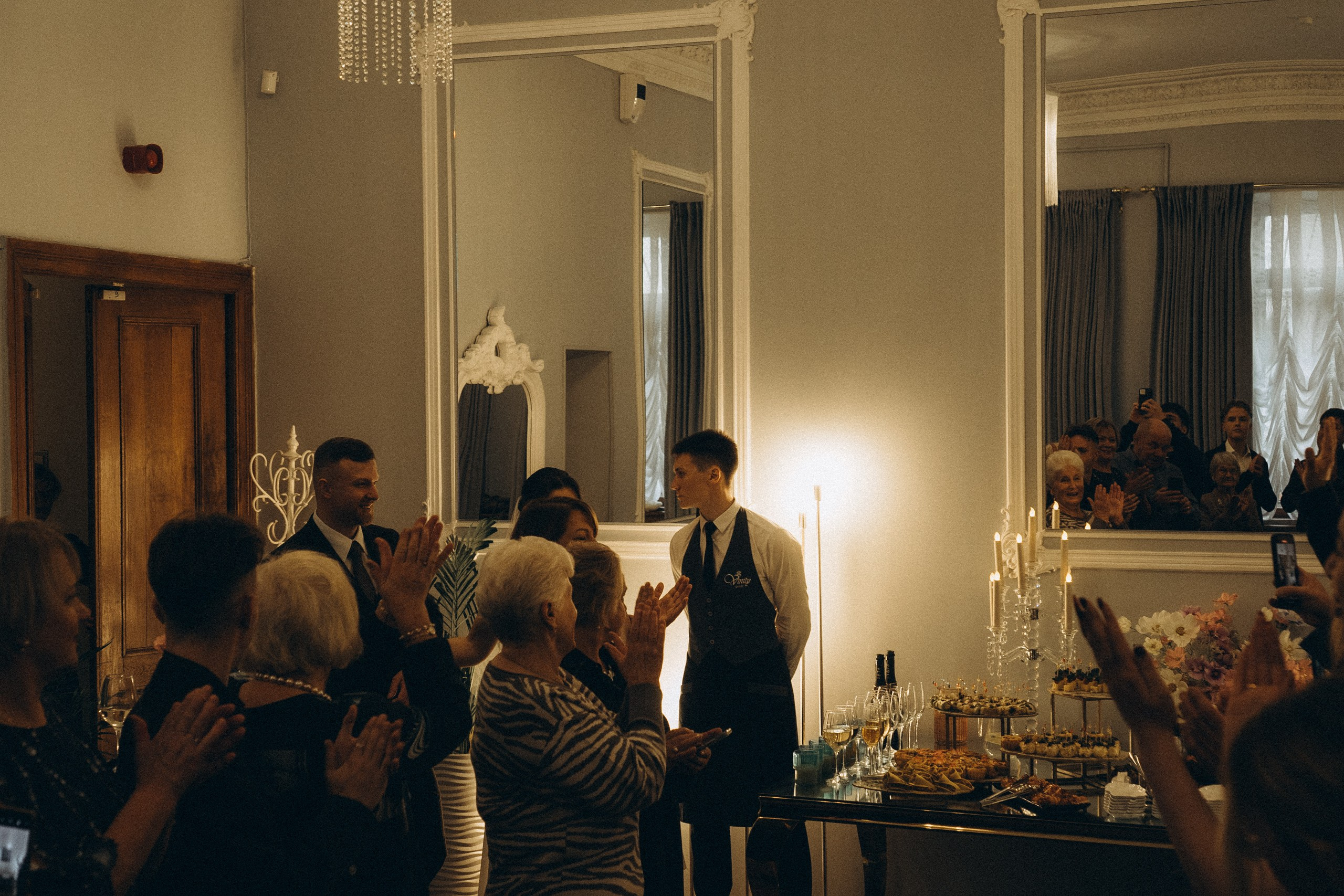 СЬЕМКА РЕПОРТАЖ В ЗАГСЕ (2 ДВОРЕЦ). Профессиональный фотограф, Санкт-Петербург — Виктория Богомолова