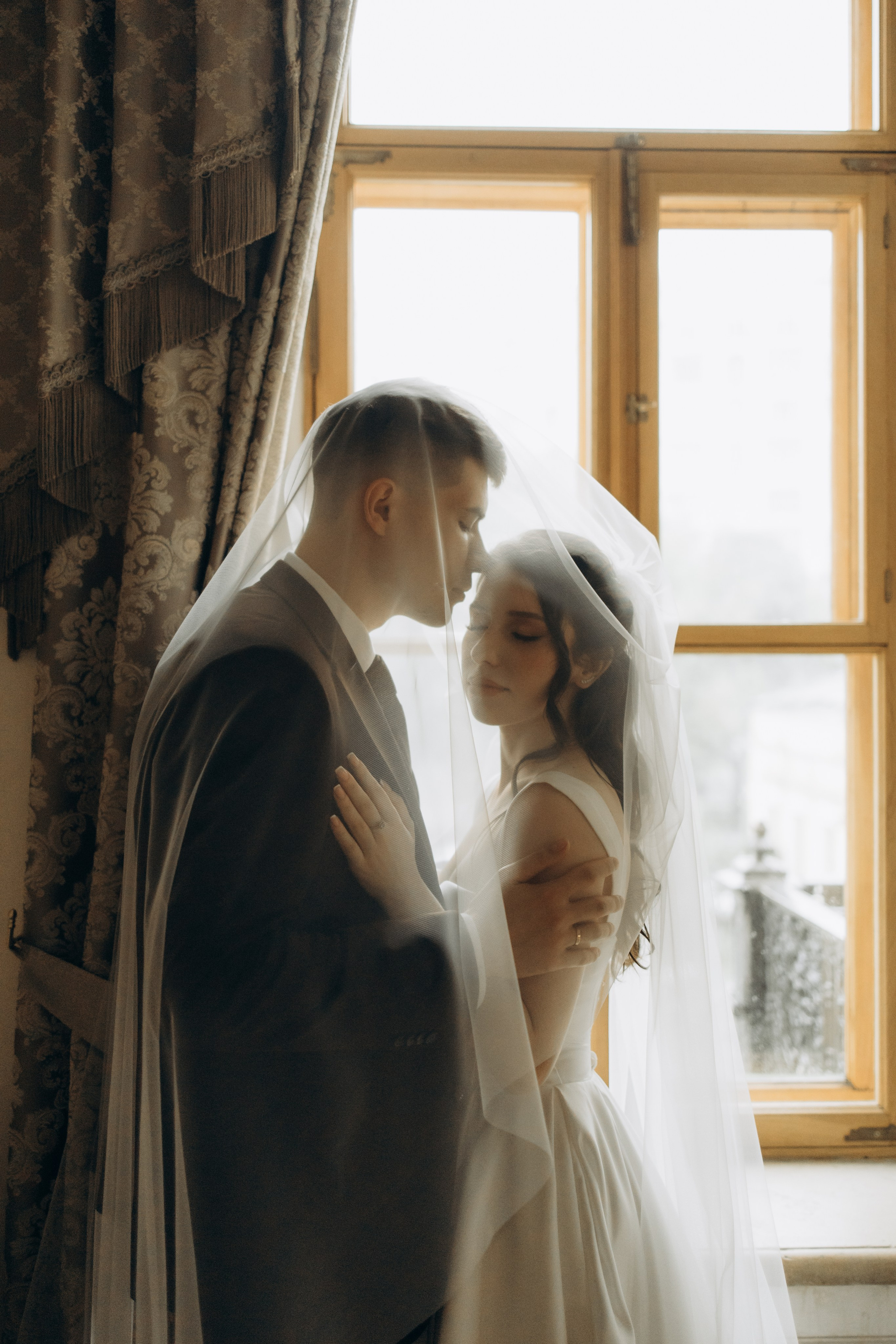 Свадебная фотосессия в библиотеке им. Пушкина. Свадебный фотограф Москва Павел Фетисов