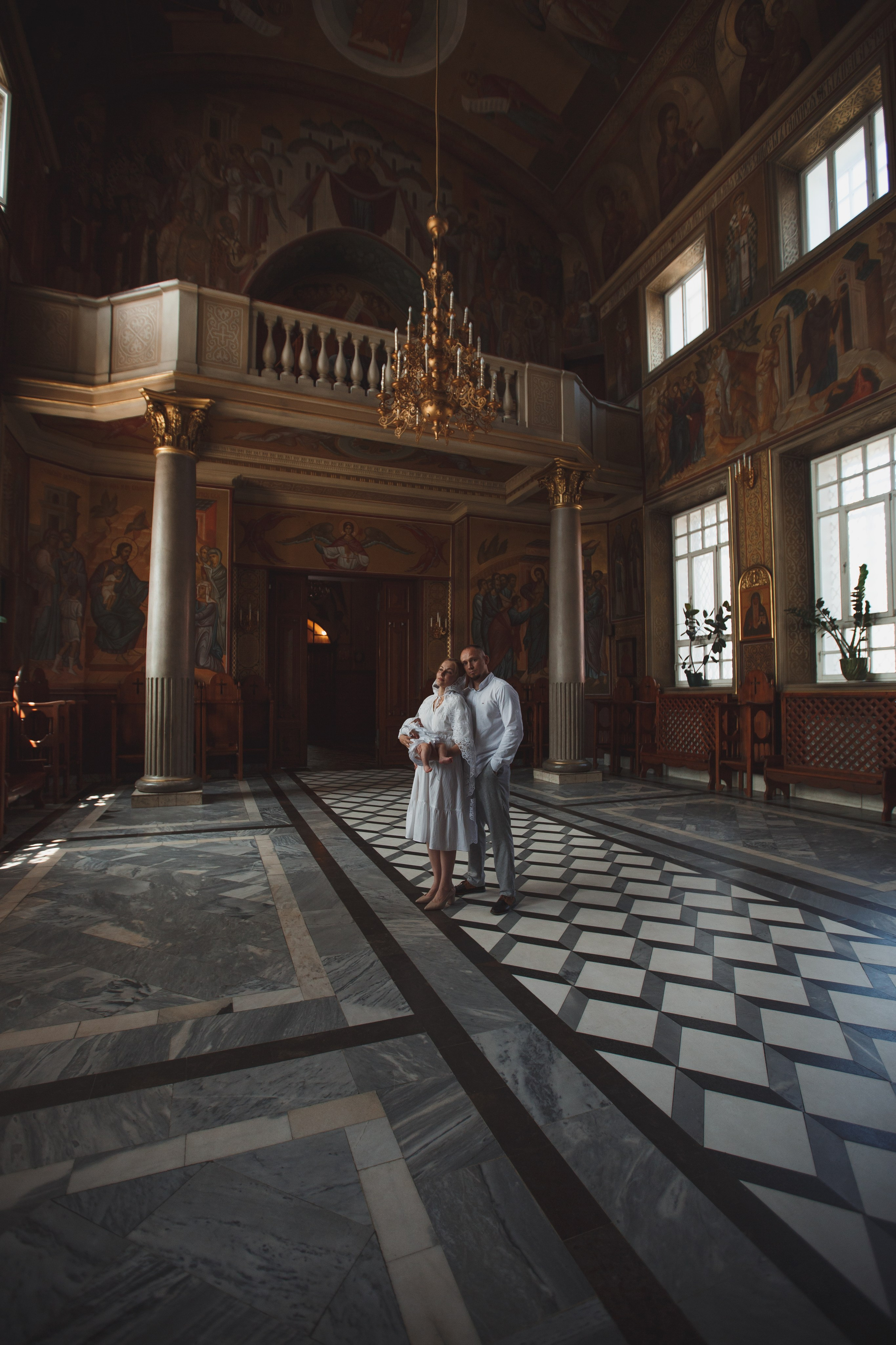 Фотосъёмка таинства крещения в Белгороде. Свадебный и контент фотограф в Белгороде Ярослав Гаврилейченко