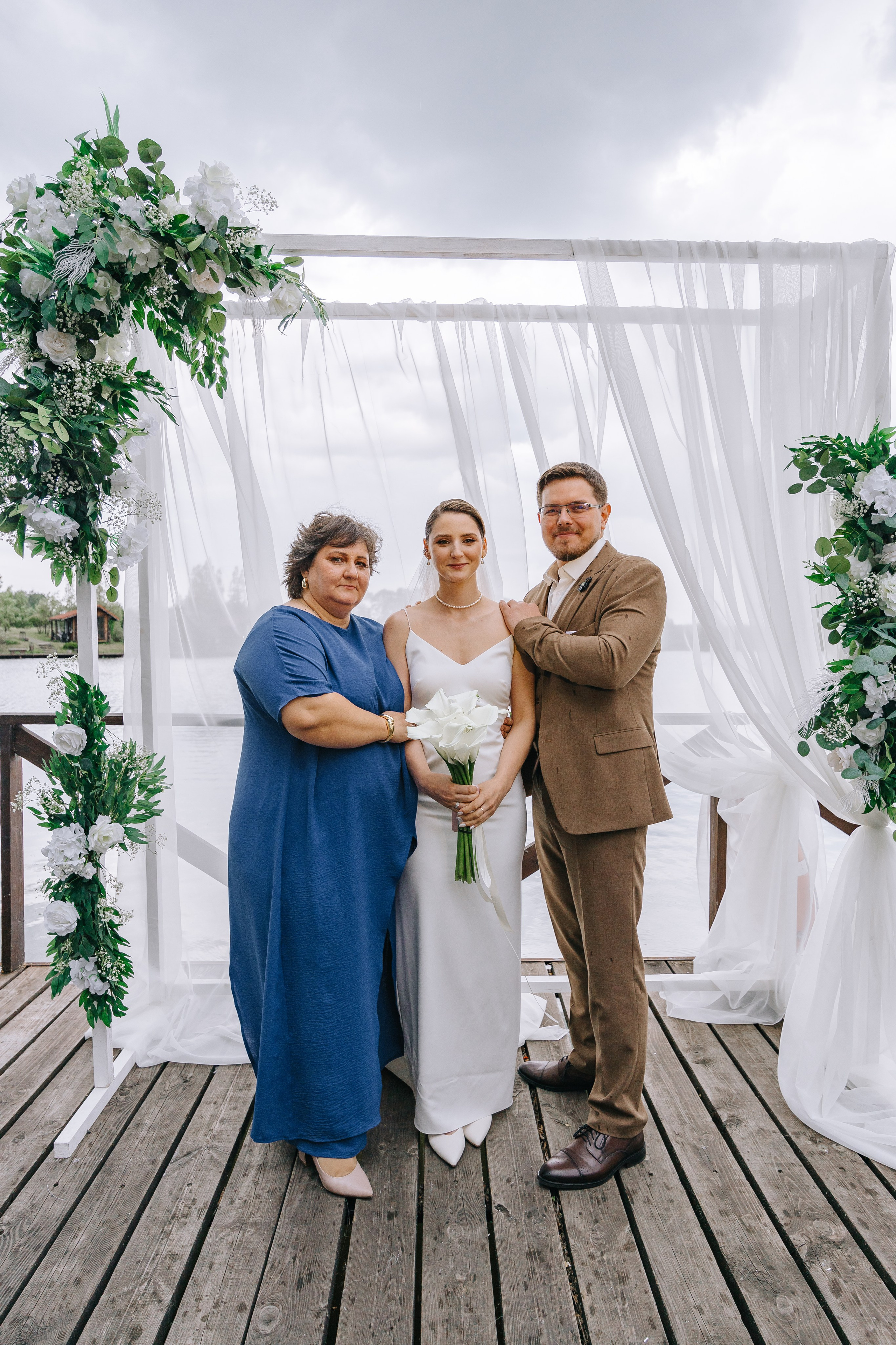 Белая арка. Александр Антонов. Профессиональный свадебный, репортажный фотограф в Москве, Подольске. Фото+Видео на любой праздник