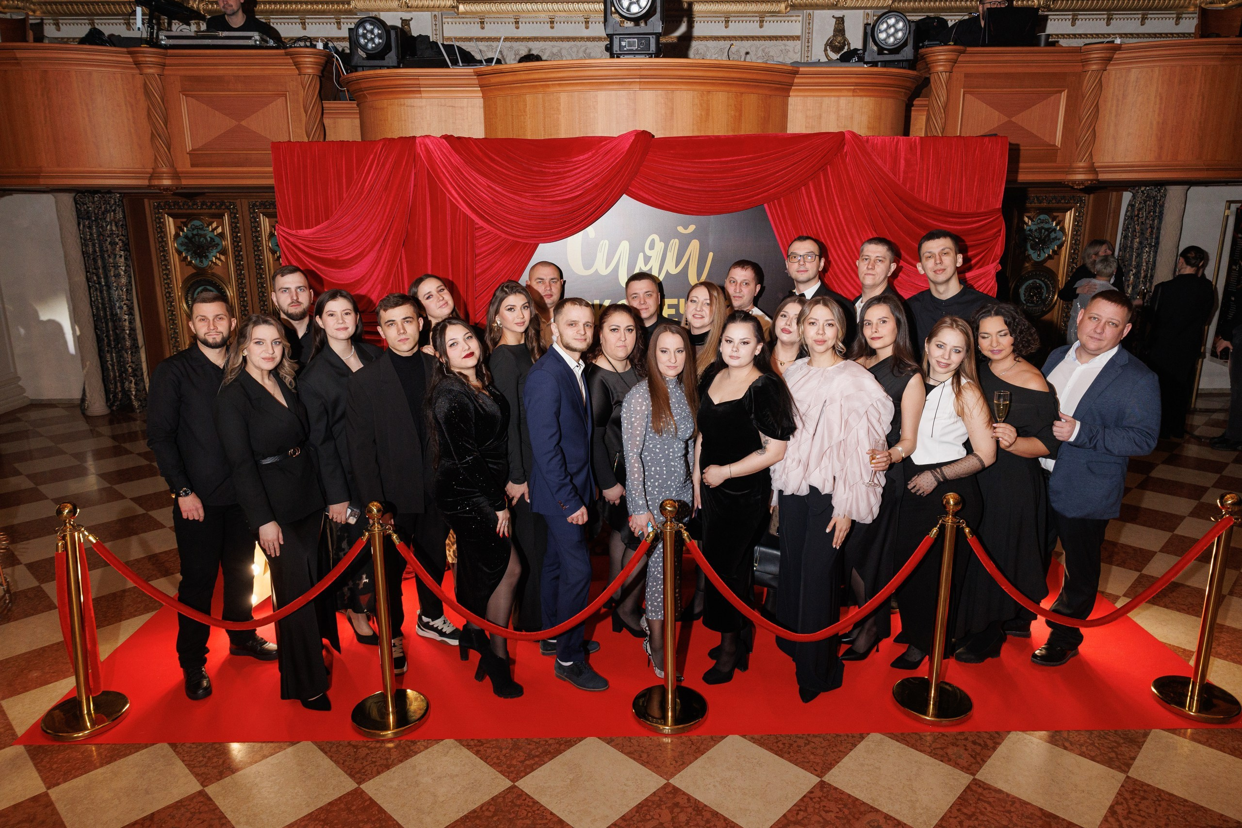 Teatro Veneziano — Своя компания. Контент для бизнеса в Екатеринбурге Полдень Медиа