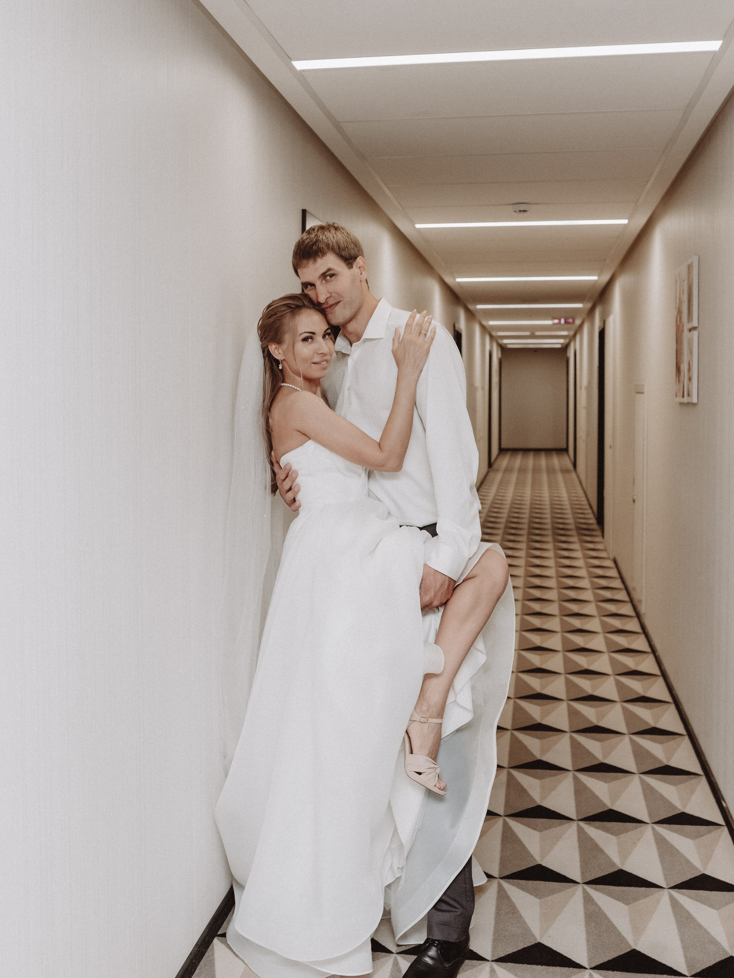 Свадебный фотограф для съёмки в отеле | Яна Иванова, Новосибирск. Семейный и свадебный фотограф в Новосибирске Иванова Яна