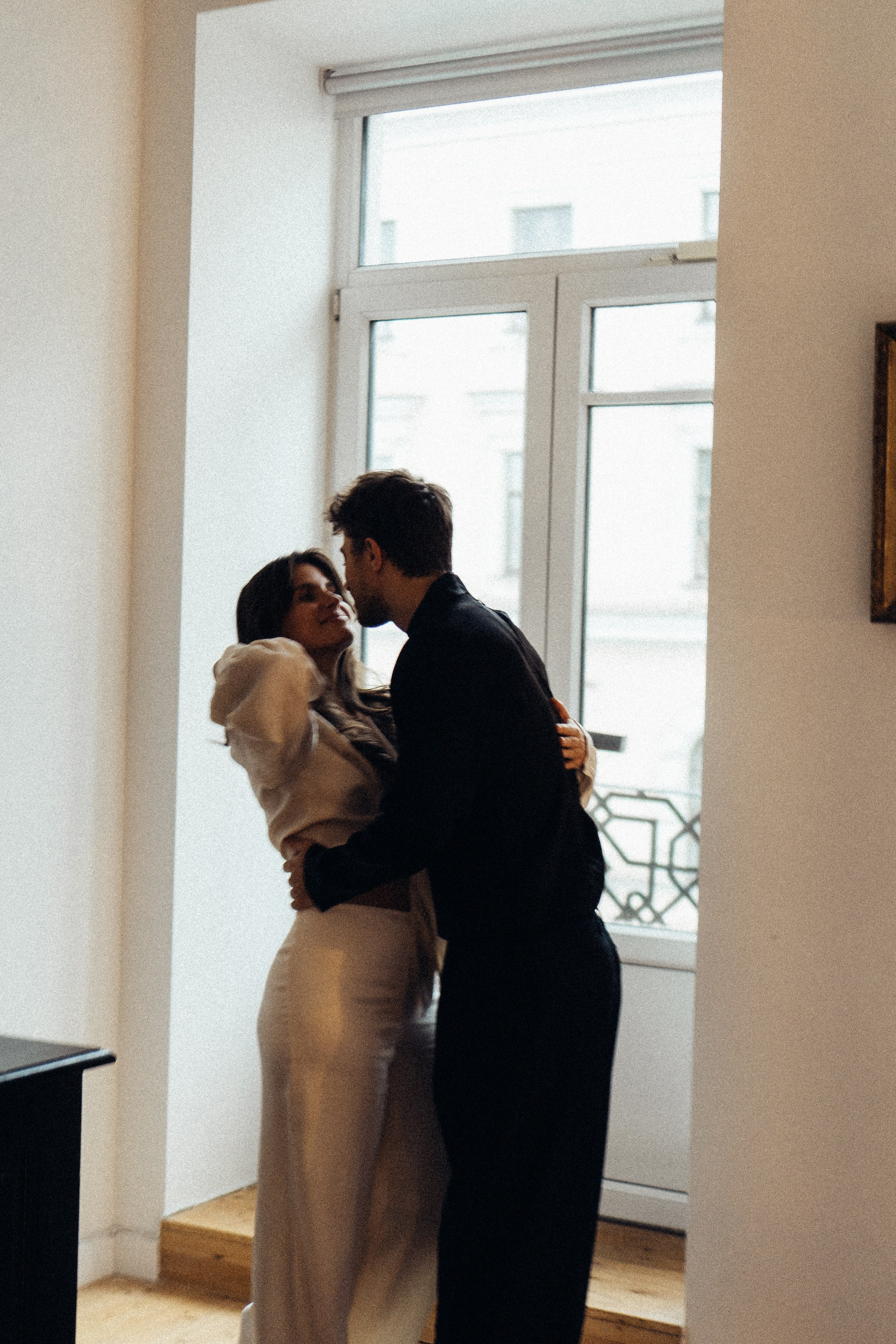 УТРО ЖЕНИХА И НЕВЕСТЫ В ПИТЕРСКОЙ КВАРТИРЕ И СЬЕМКА С СВАДЕБНЫХ ОБРАЗАХ. Профессиональный фотограф, Санкт-Петербург — Виктория Богомолова