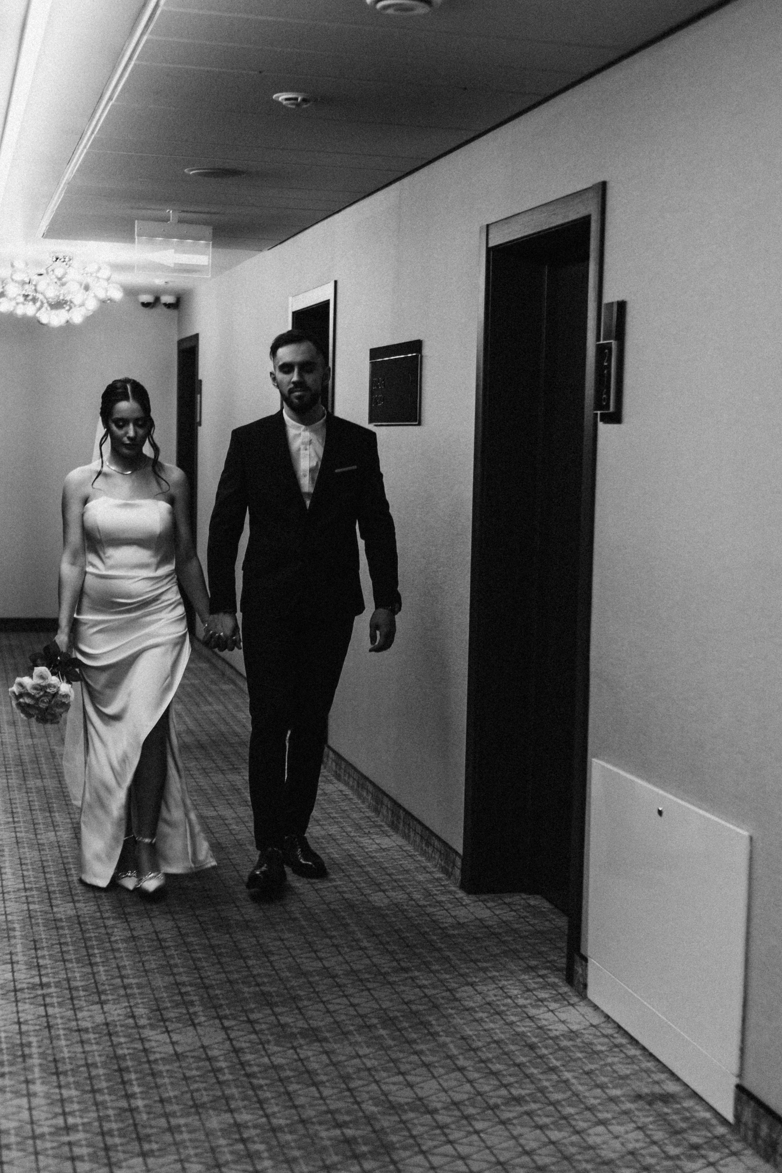 СВАДЕБНАЯ СЬЕМКА СБОРОВ ЖЕНИХА И НЕВЕСТЫ В ОТЕЛЕ И ТАКЖЕ ФОТОСЕССИИЯ В ОТЕЛЕЕ МЕГАПОЛИС БРЯНСК. Профессиональный фотограф, Санкт-Петербург — Виктория Богомолова