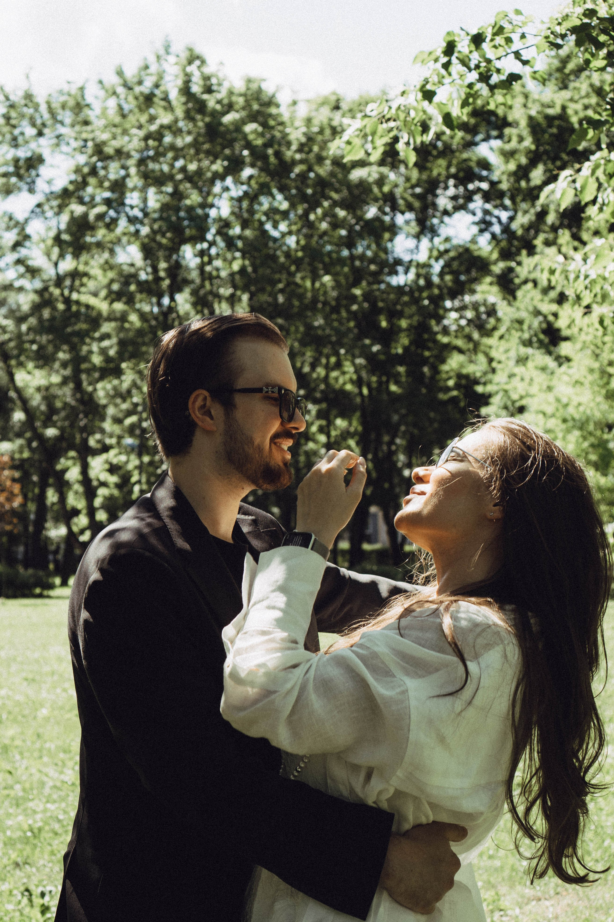 СВАДЕБНАЯ СЬЕМКА В ПАРКЕ ПОБЕДЫ И ПРОГУЛКА ПО МОСКОВСКОМУ ПРОСПЕКТУ. Профессиональный фотограф, Санкт-Петербург — Виктория Богомолова