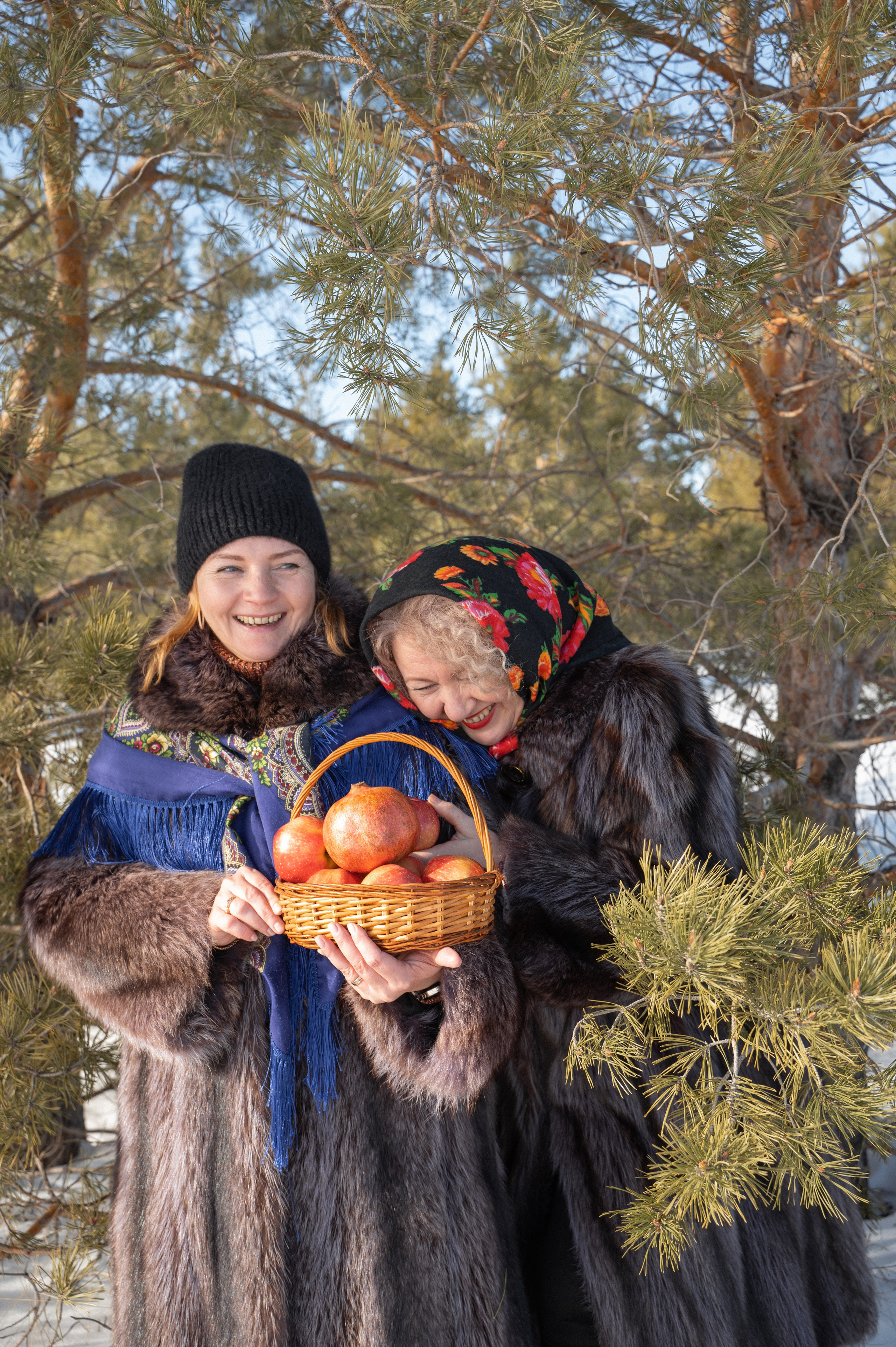 Подружки. ФОТОГРАФ/РУДНЫЙ/КОСТАНАЙ