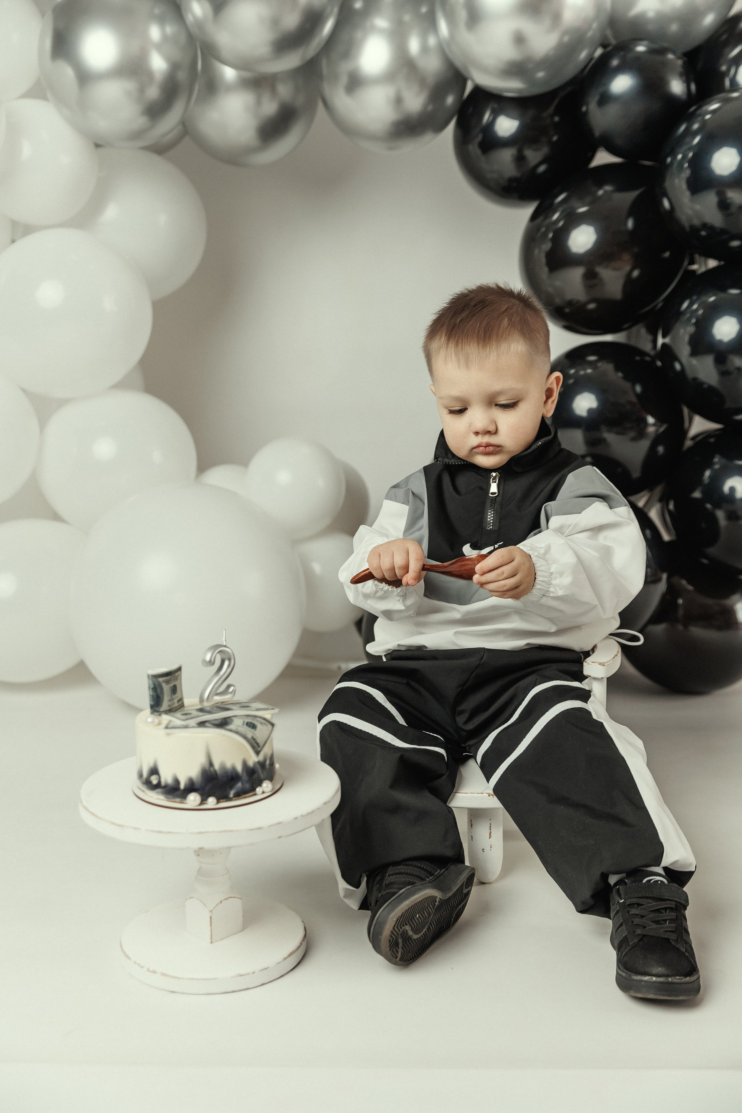 Годики. Фотосессия дней рождения в фотостудии. Детский семейный фотограф в Абинске