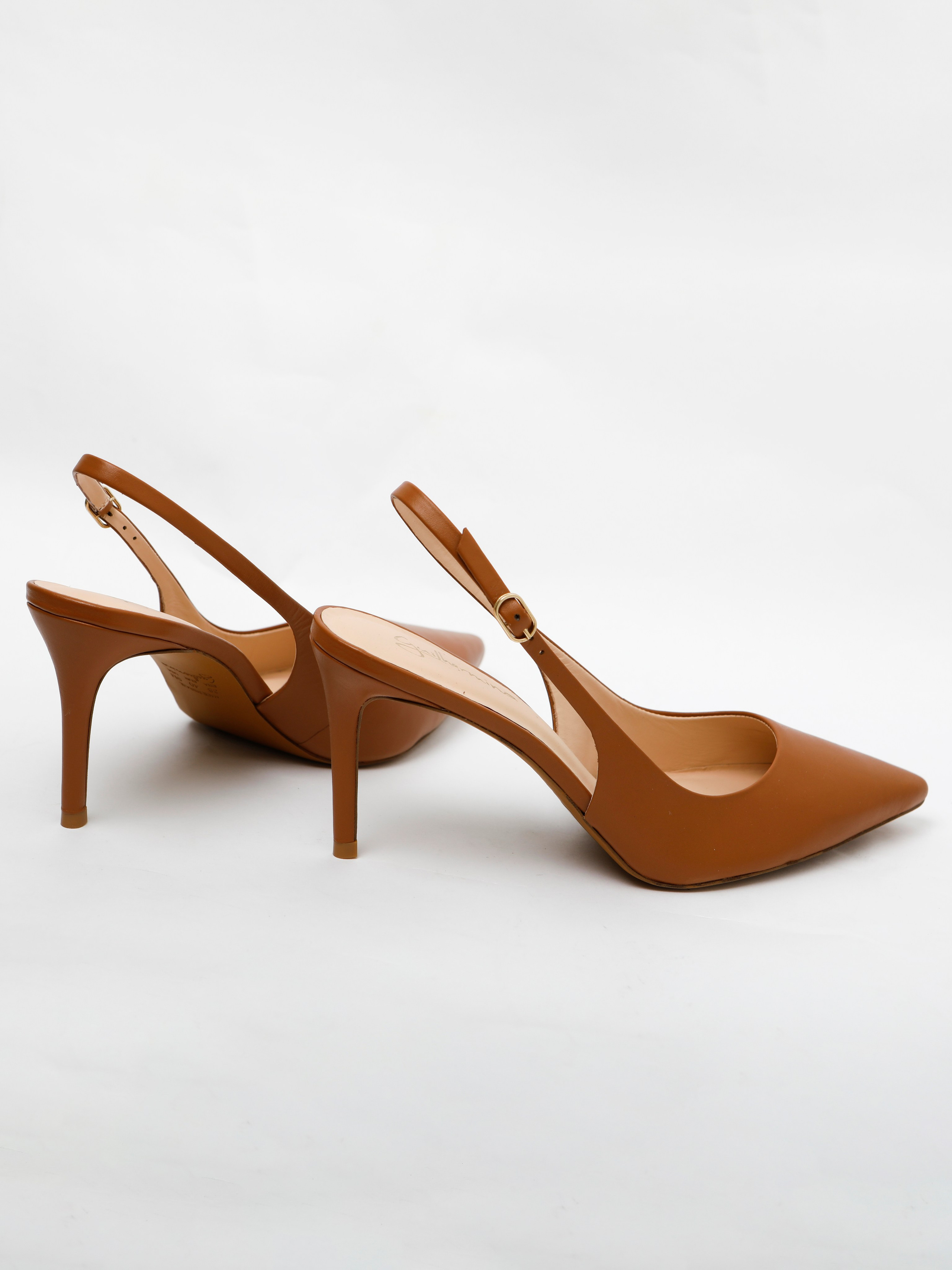 Guilhermina. Elizabeth Marriott