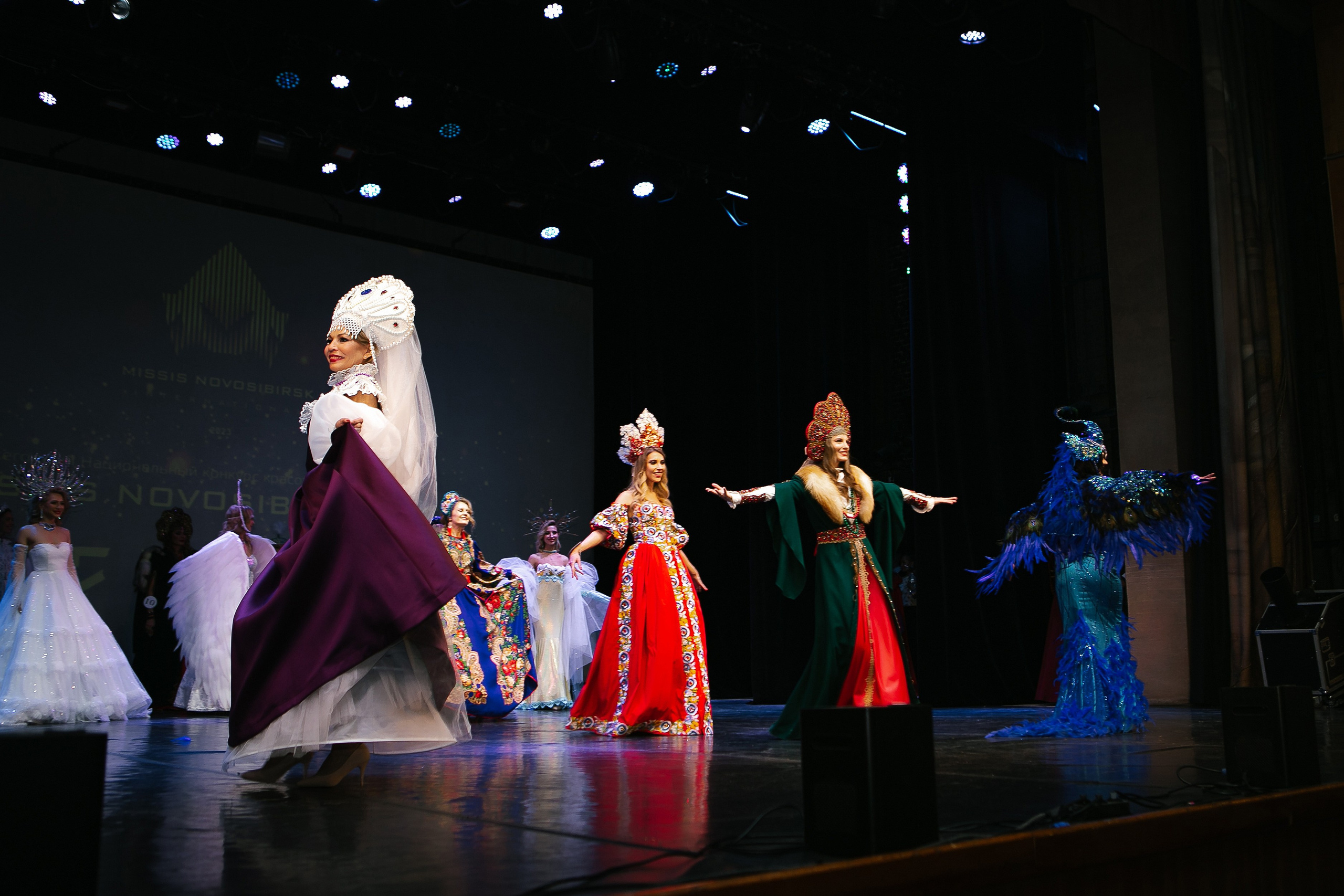 Финал Конкурса Красоты. Контент фотограф, съемка для маркетплейсов, фуд съемка и репортажи в Новосибирске Ралия Галеева