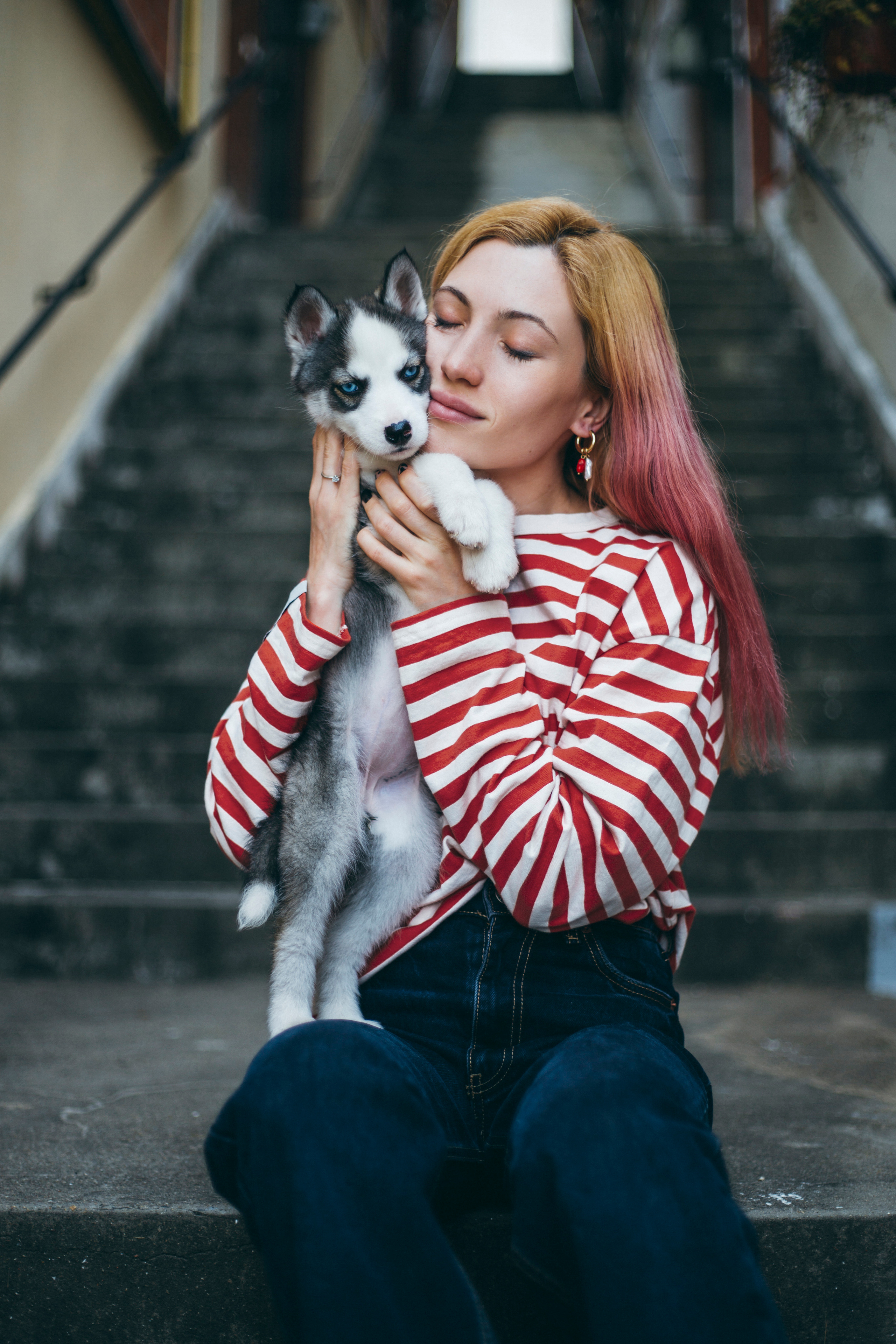 Анна с мужем и собаками @kosach_a. Семейный фотограф Валентина Качур в Сочи