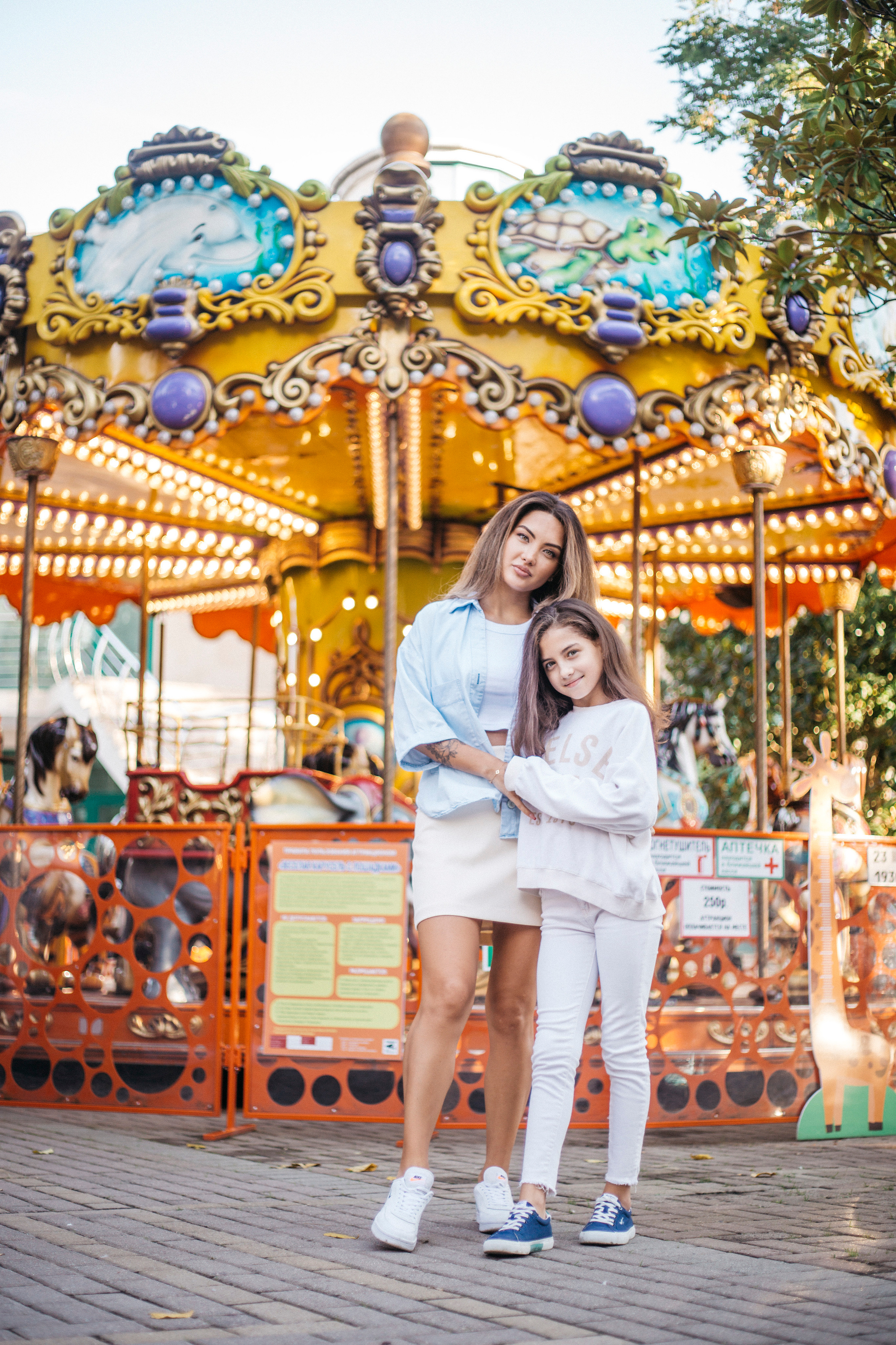 Анастасия и Ника @anastasiamiau. Семейный фотограф Валентина Качур в Сочи