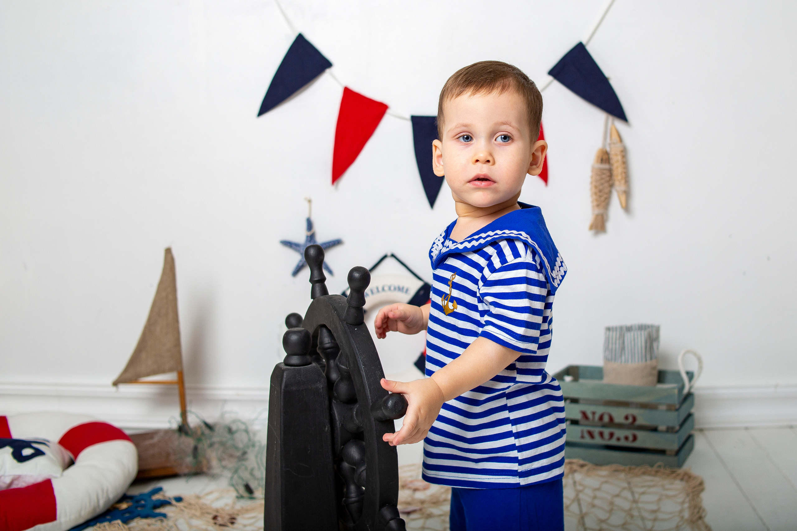 Гордей @vlasova_anna261094 в детской фотостудии @bambino_fotostudio_sochi. Семейный фотограф Валентина Качур в Сочи