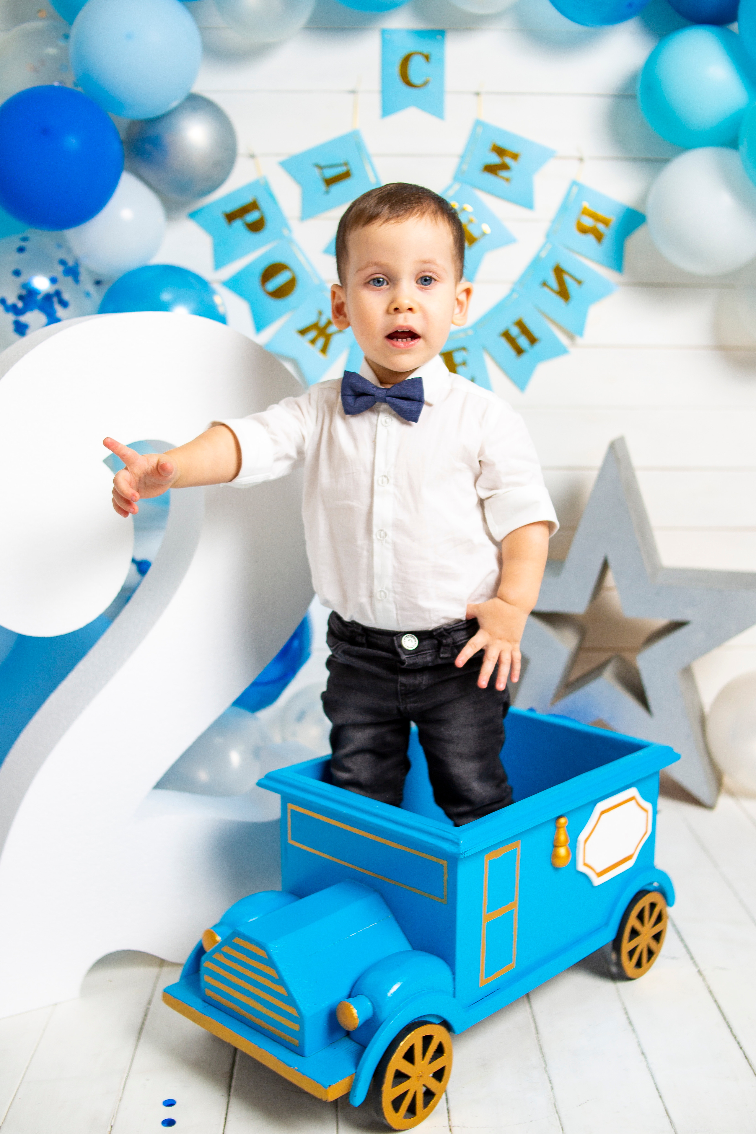 Гордей @vlasova_anna261094 в детской фотостудии @bambino_fotostudio_sochi. Семейный фотограф Валентина Качур в Сочи