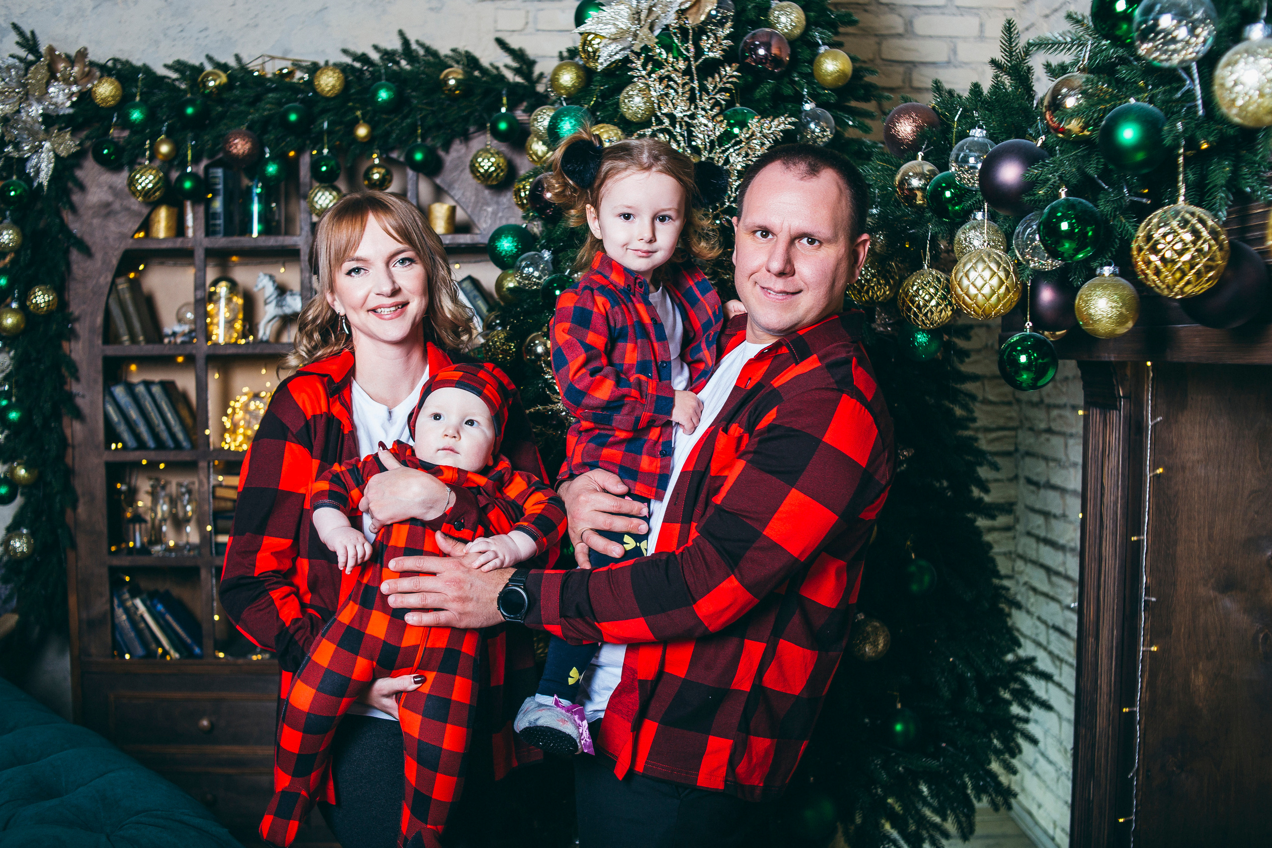 Новогодняя в фотостудии Лица (Гагарина 78). Семейный фотограф Валентина Качур в Сочи