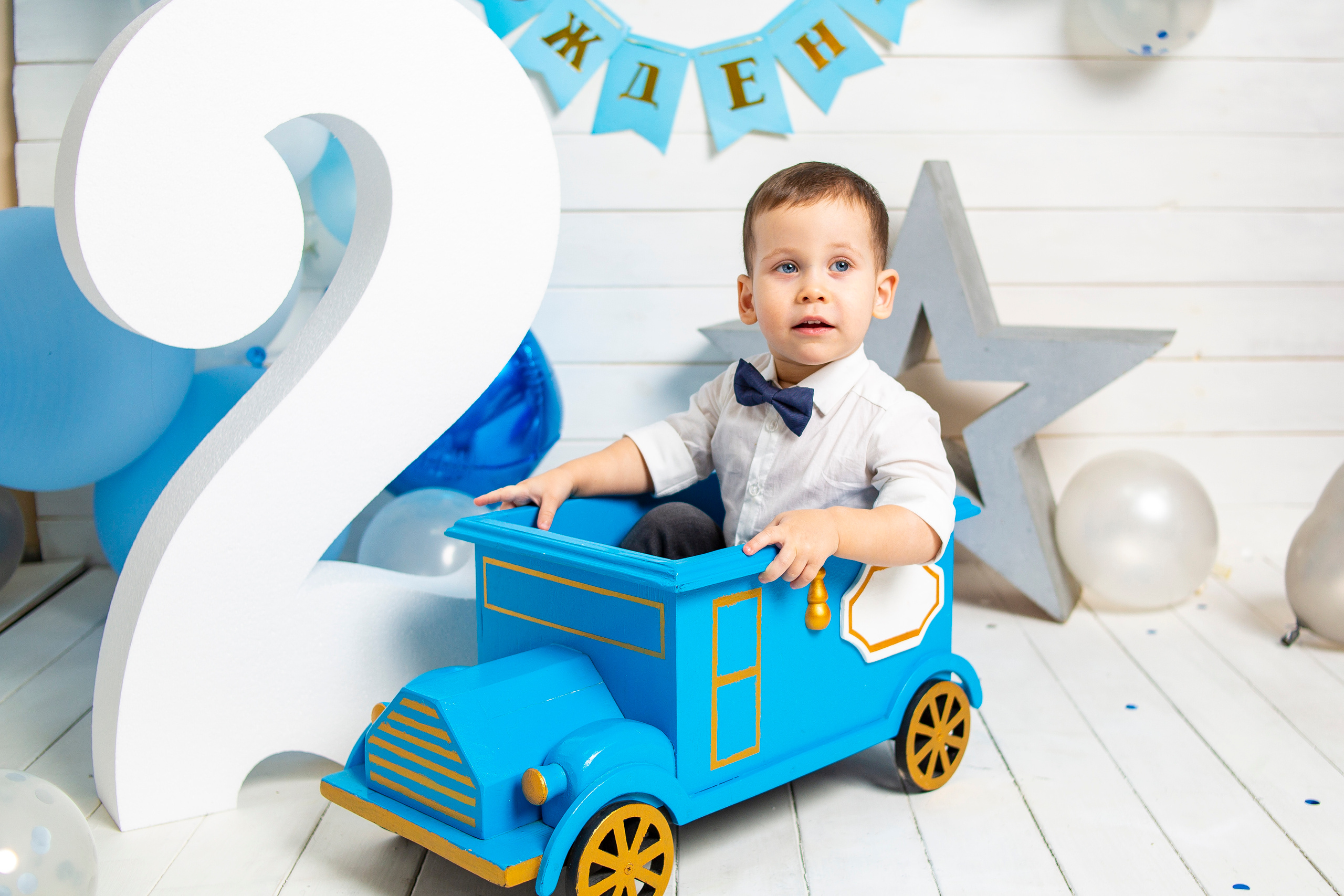 Гордей @vlasova_anna261094 в детской фотостудии @bambino_fotostudio_sochi. Семейный фотограф Валентина Качур в Сочи