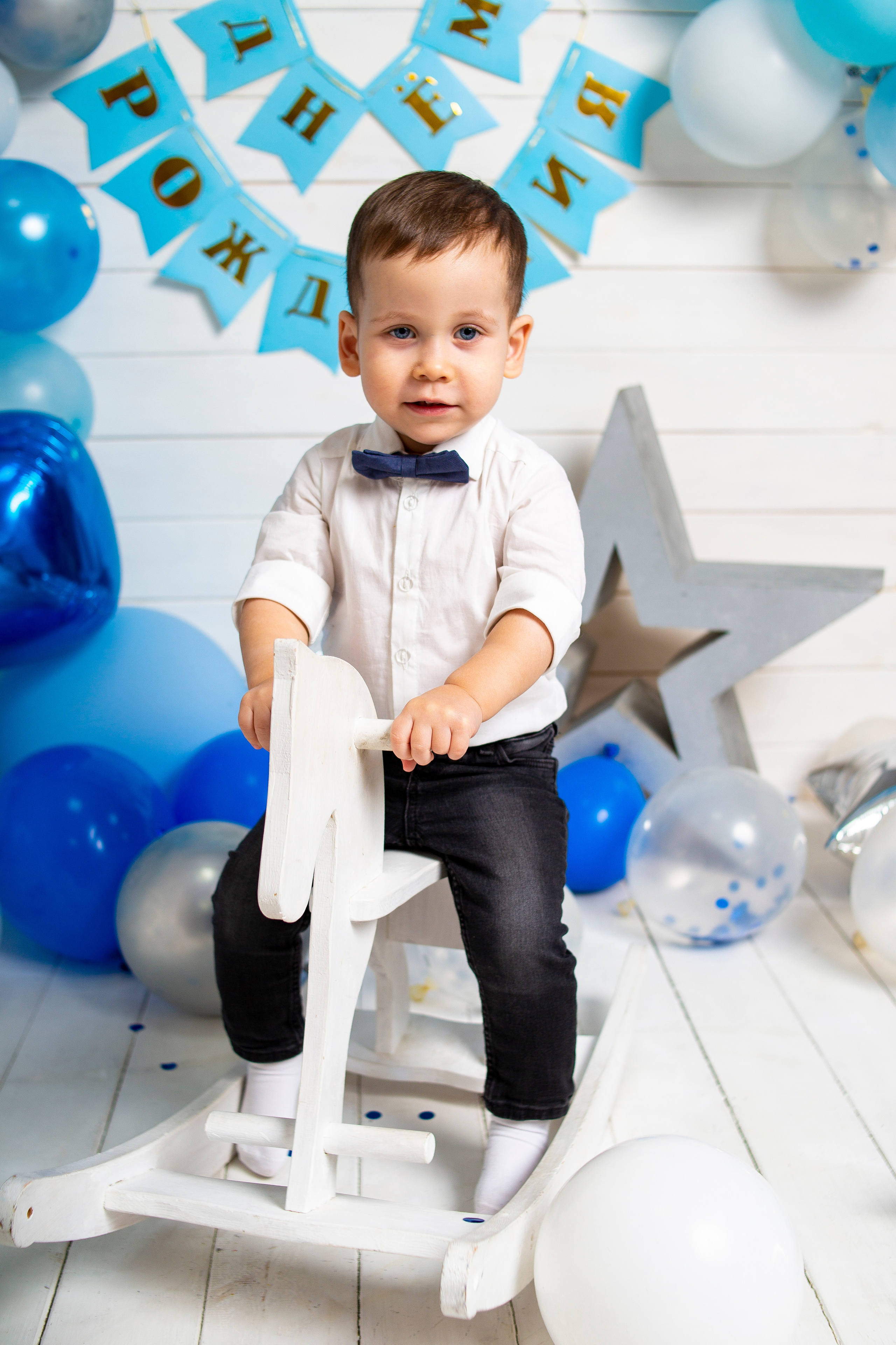 Гордей @vlasova_anna261094 в детской фотостудии @bambino_fotostudio_sochi. Семейный фотограф Валентина Качур в Сочи